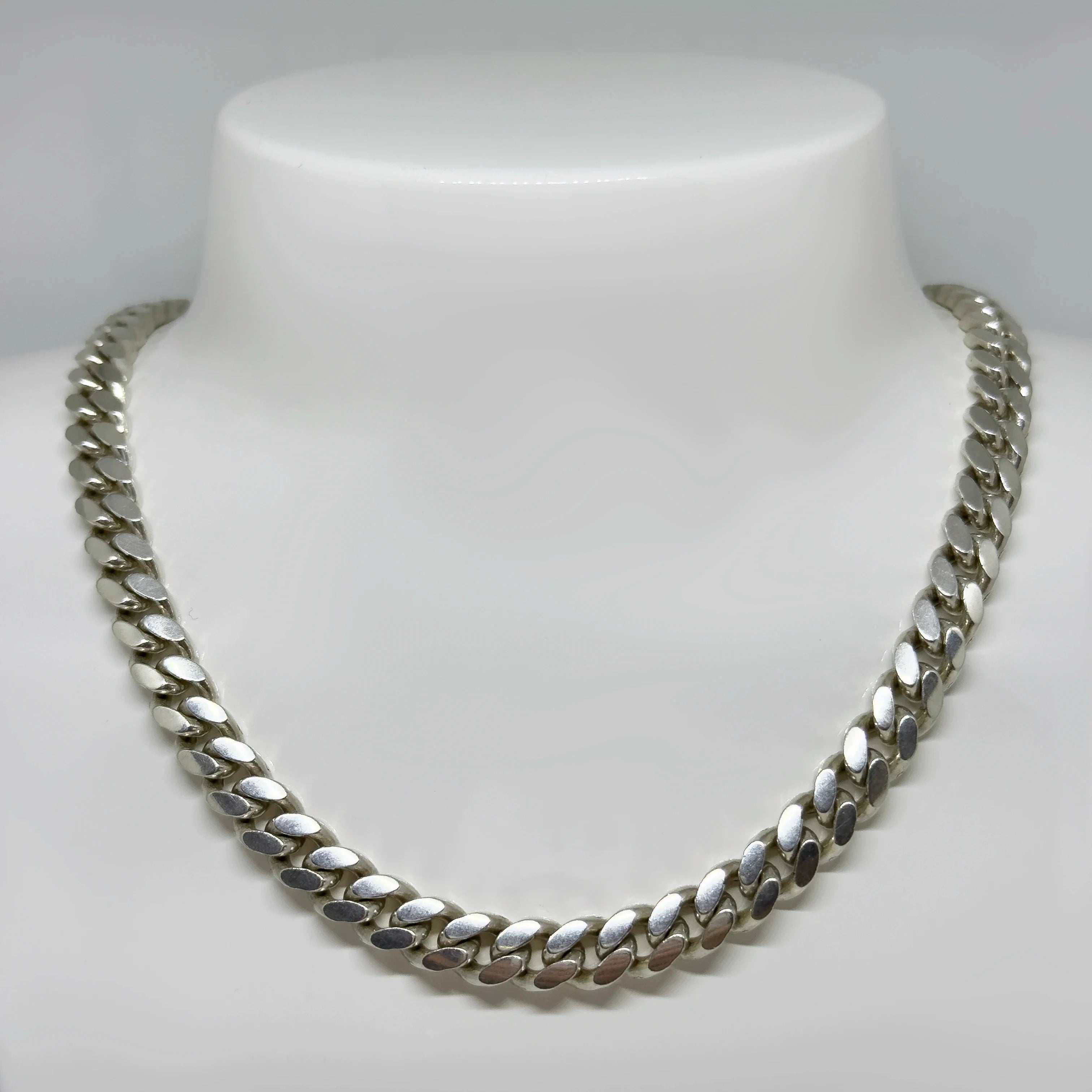 Miesten vintage korut
