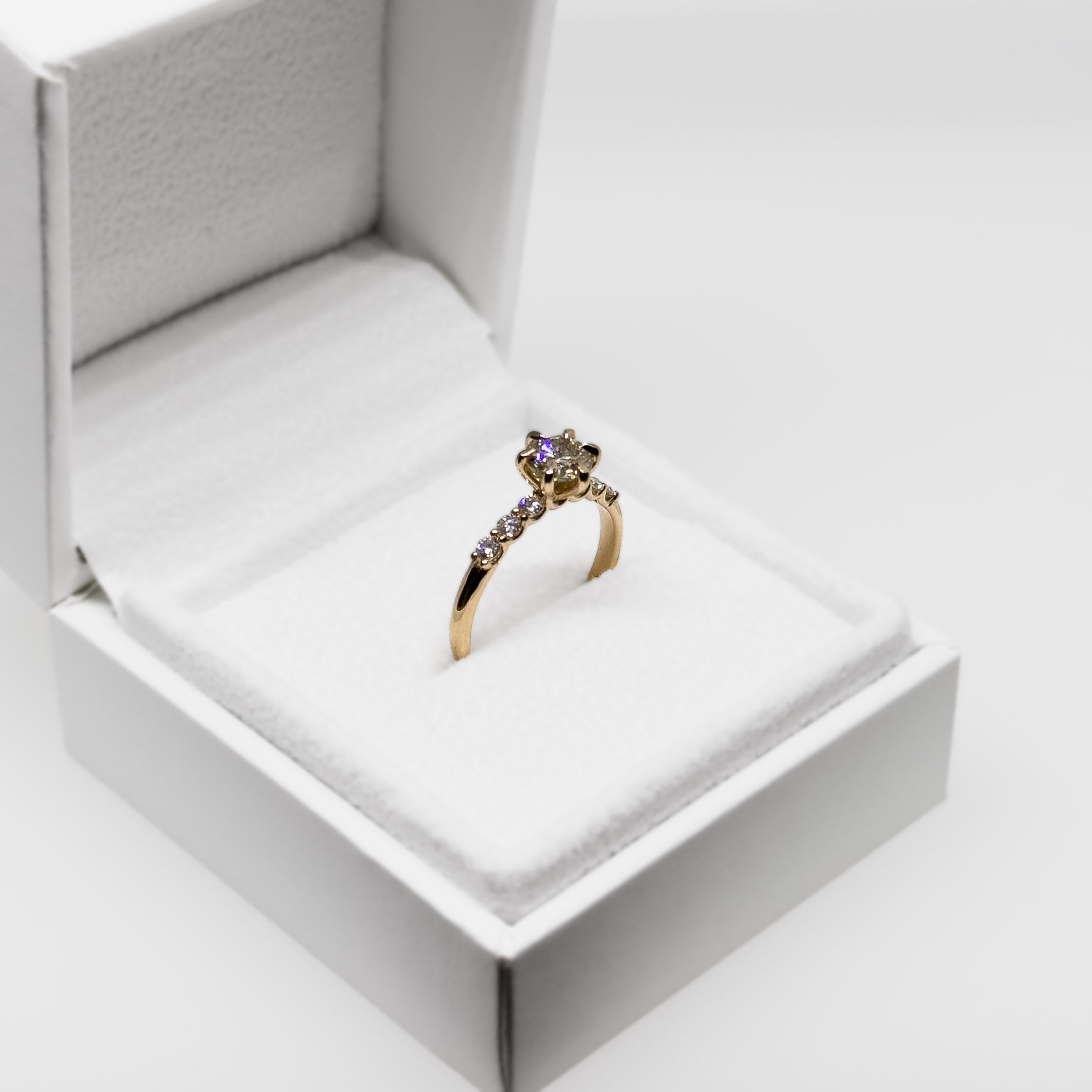 14k ruusukultainen 0,67ct Timanttisormus