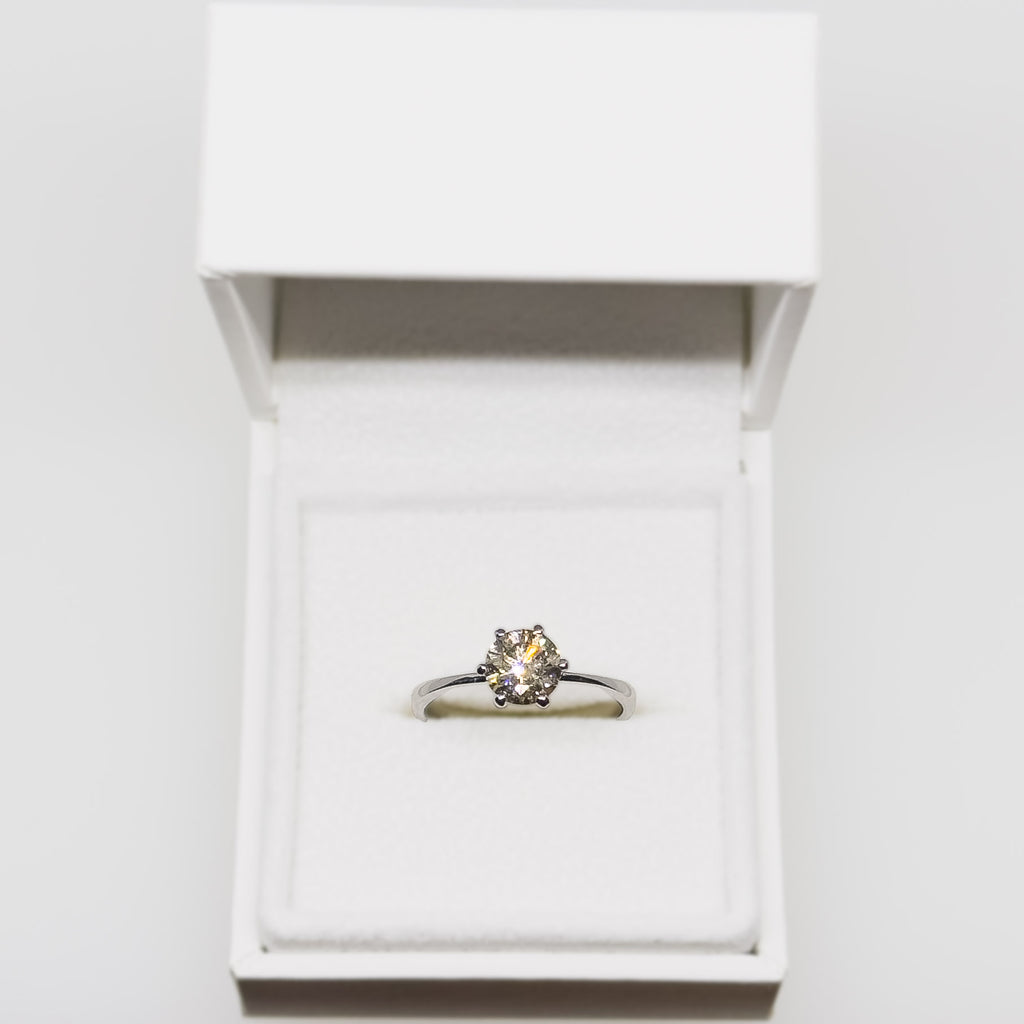 14k valkokultainen 1.04ct Timanttisormus