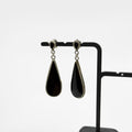 Hopeiset Onyx korvakorut