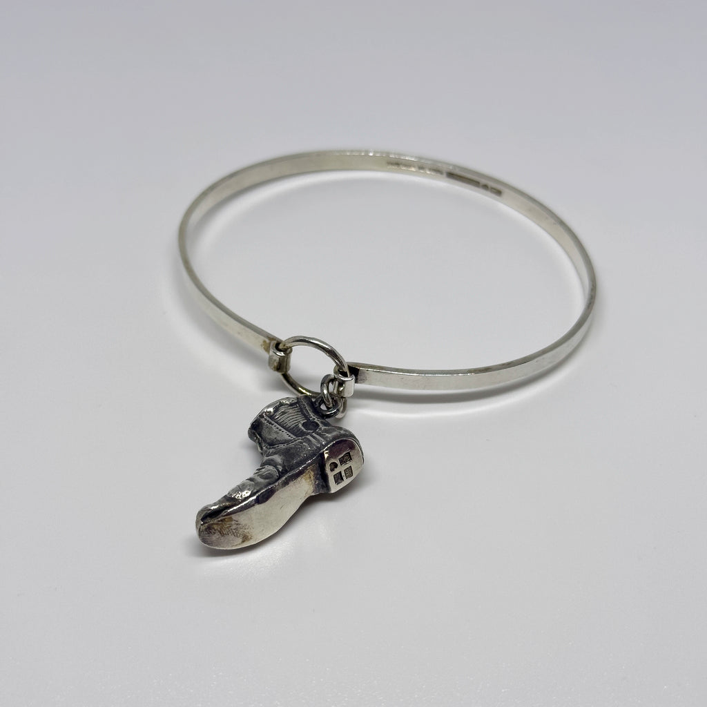 Jorma Laine hopeinen Kenkä rannekoru