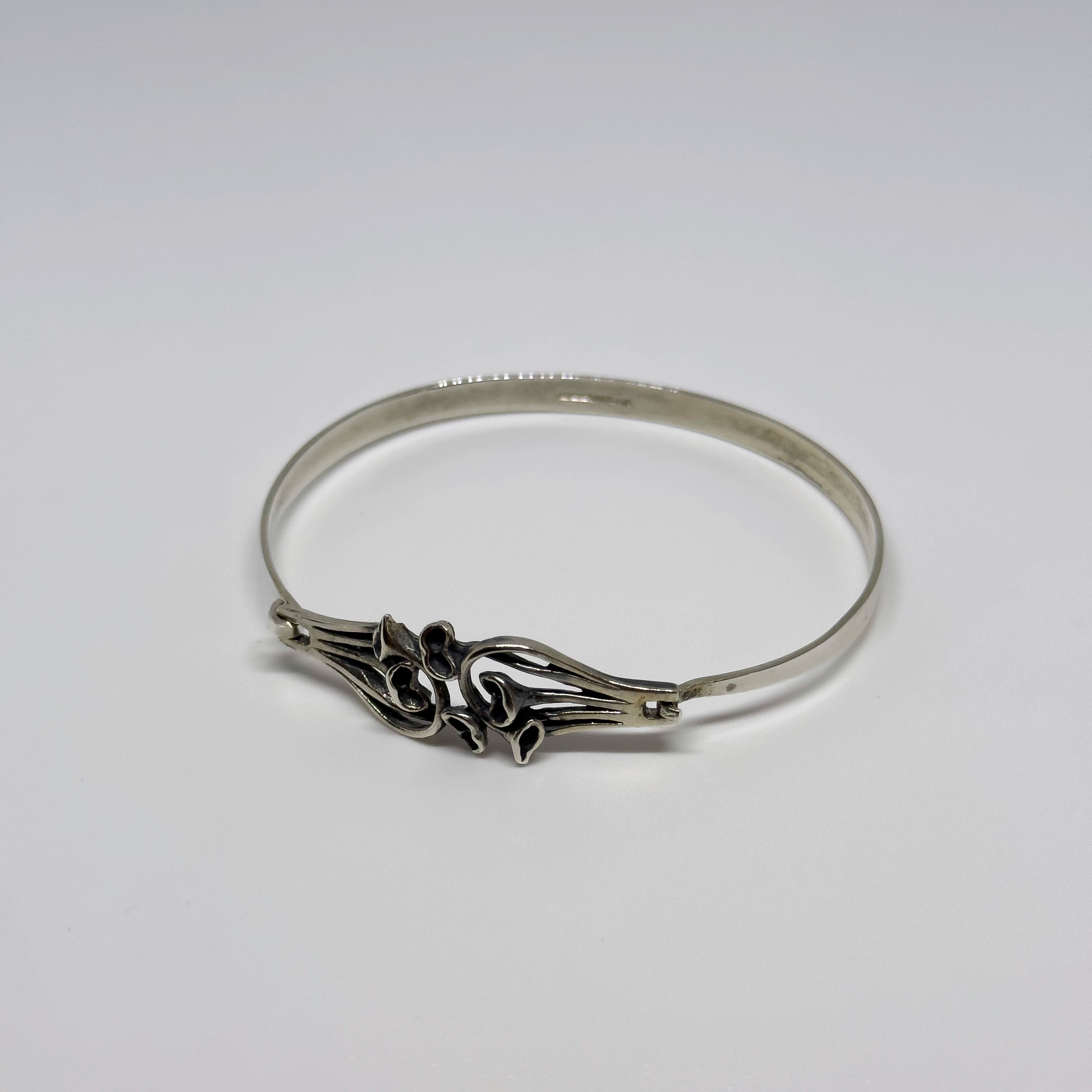 Valo-Koru hopeinen rannekoru