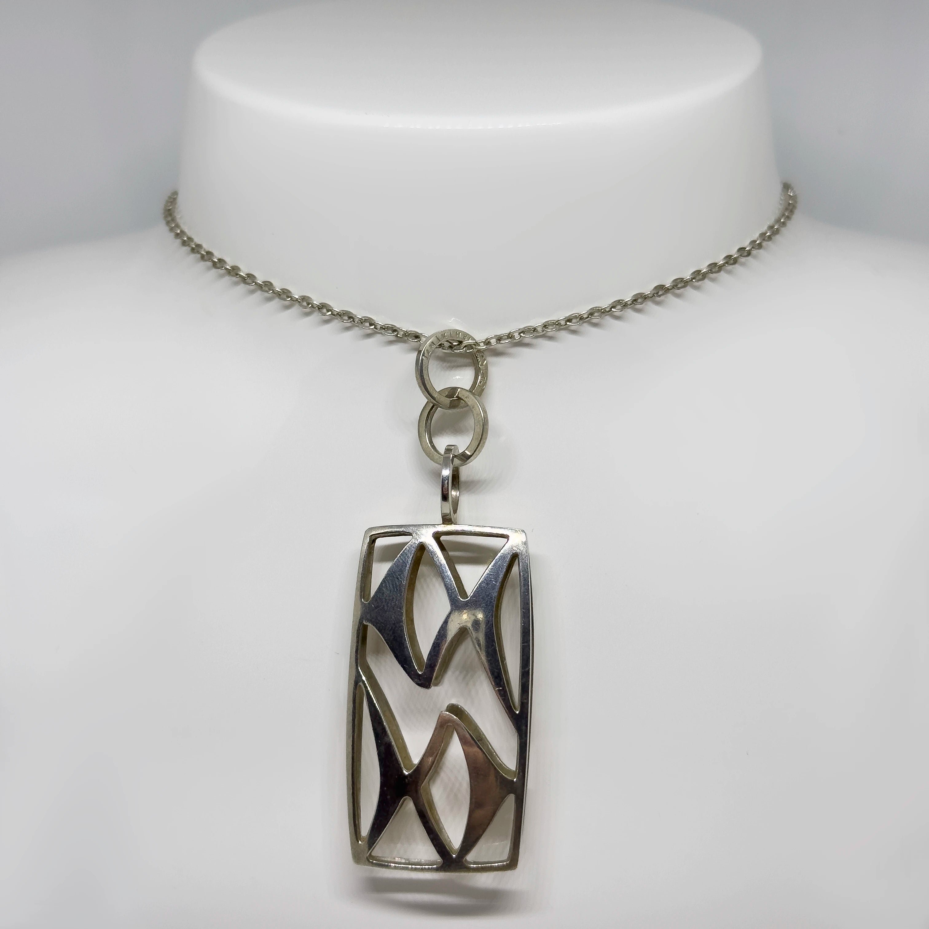 Elis Kauppi hopeinen riipus