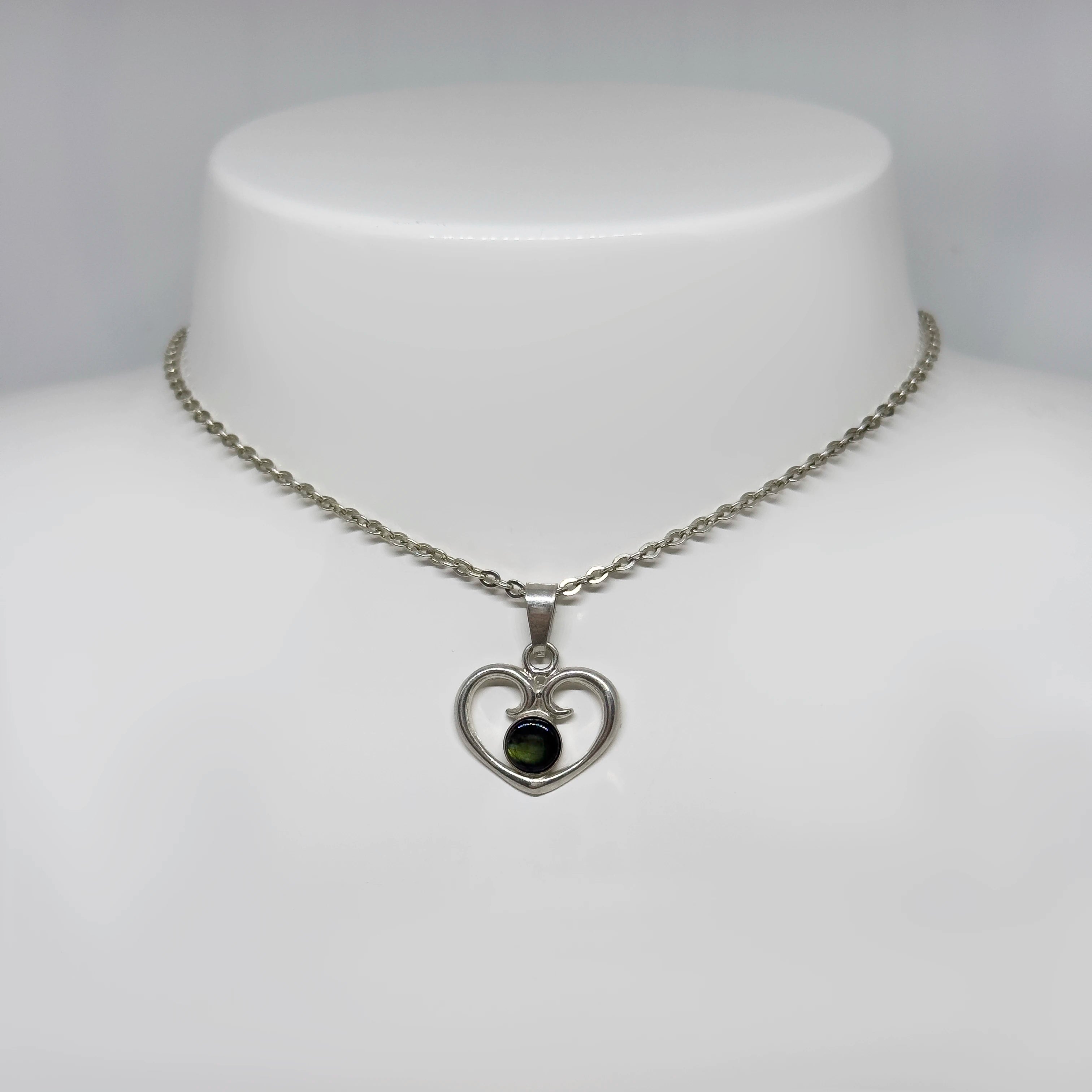 Hopeinen Spektroliitti riipus