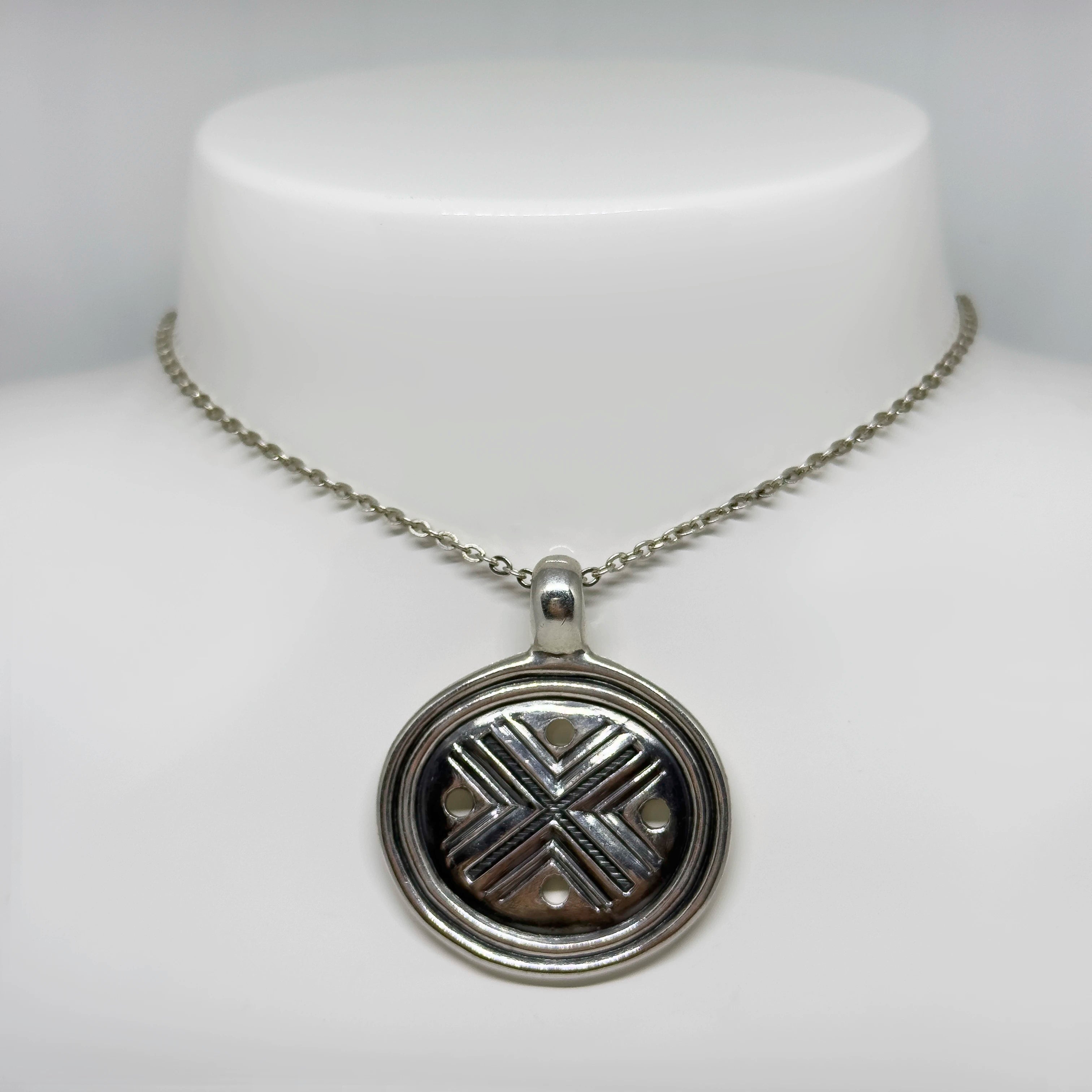 Kalevala Koru hopeinen Avainkokka riipus