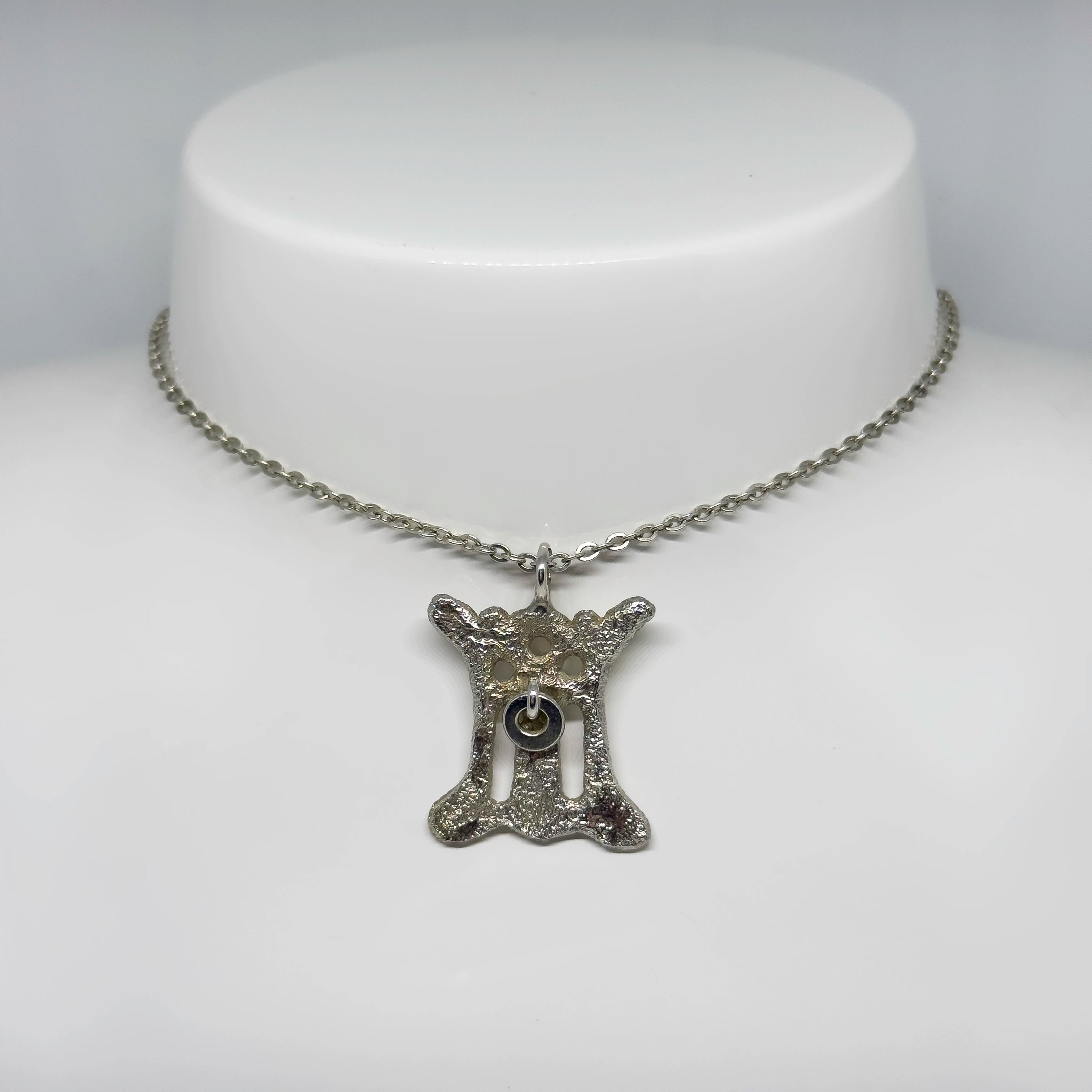 Kotapaja hopeinen riipus