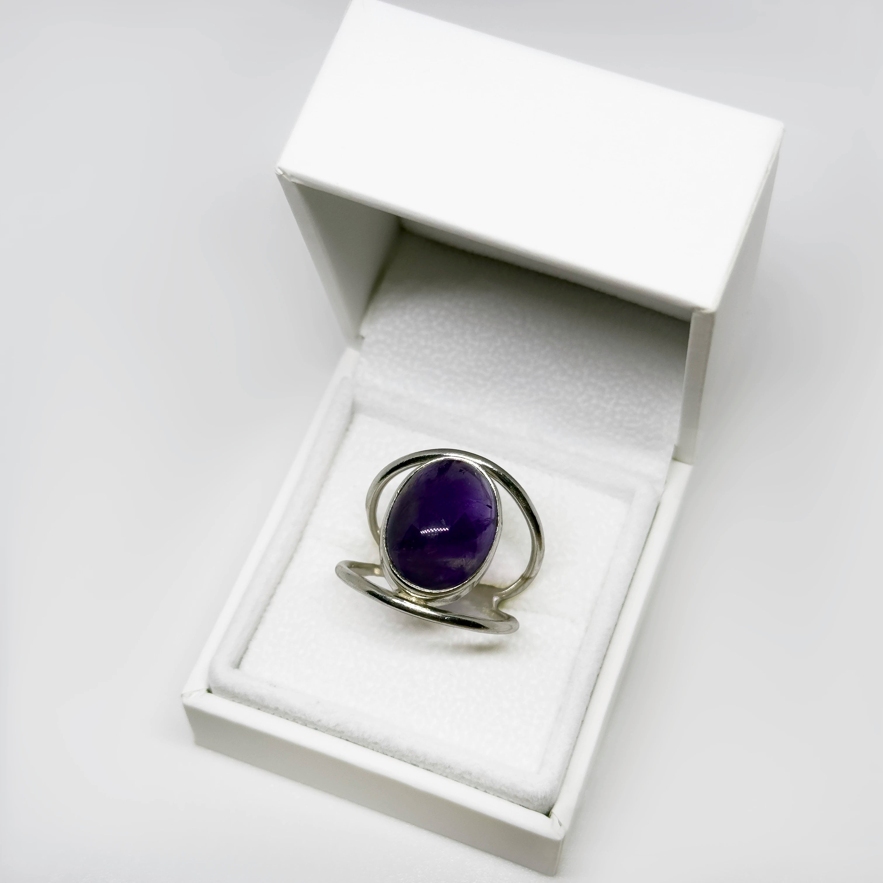 Hopeinen Ametisti sormus, koko 19