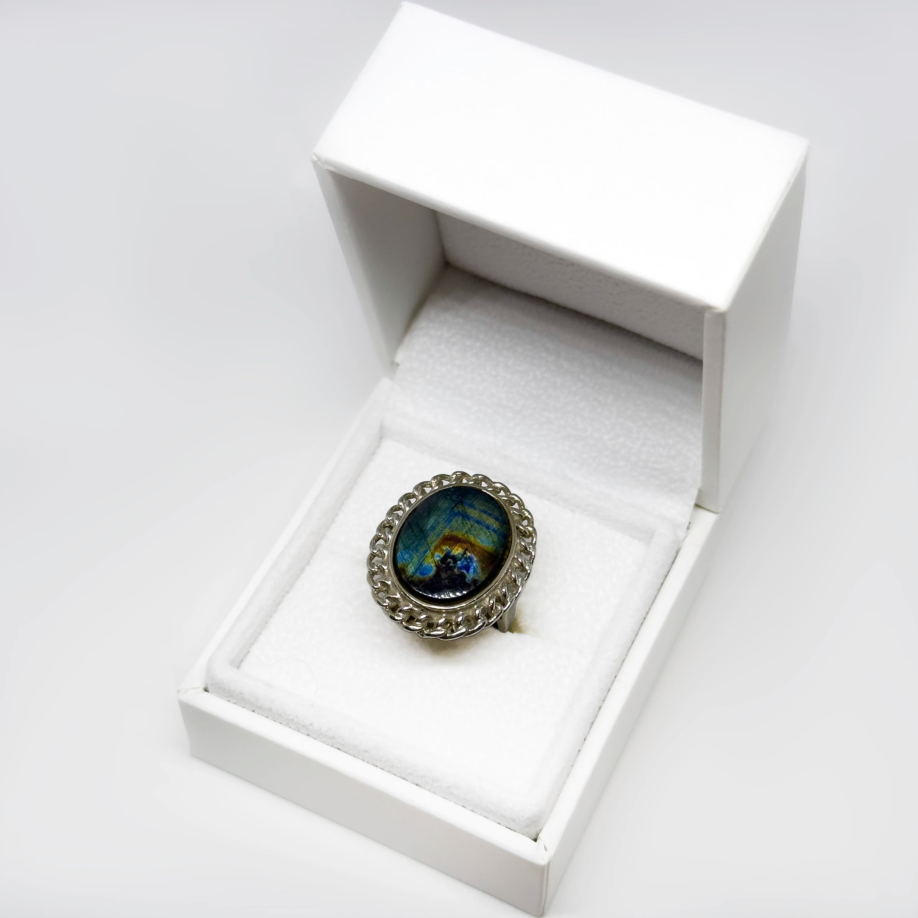 Hopeinen Spektroliitti sormus, koko 15