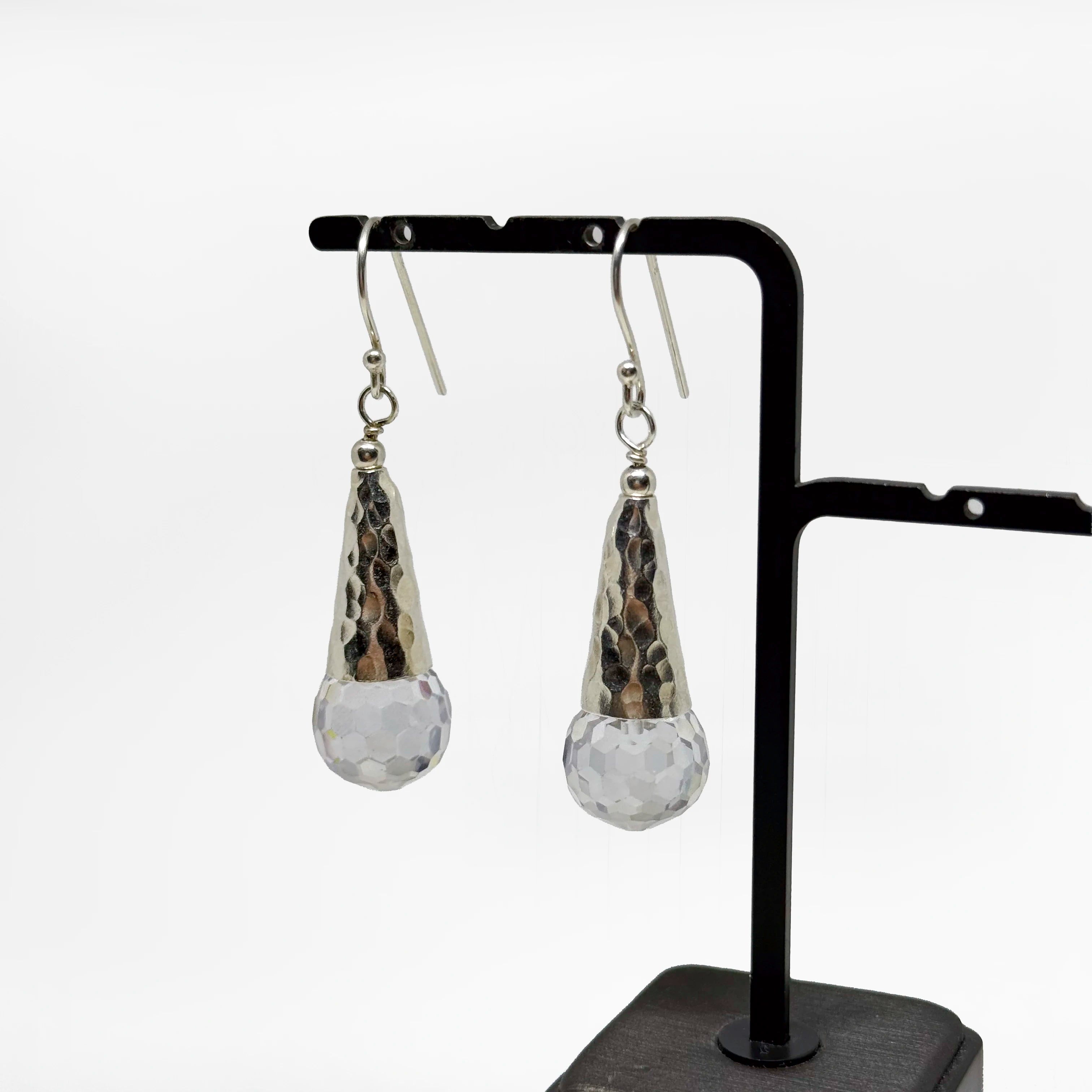 Hopeiset Kristalli korvakorut