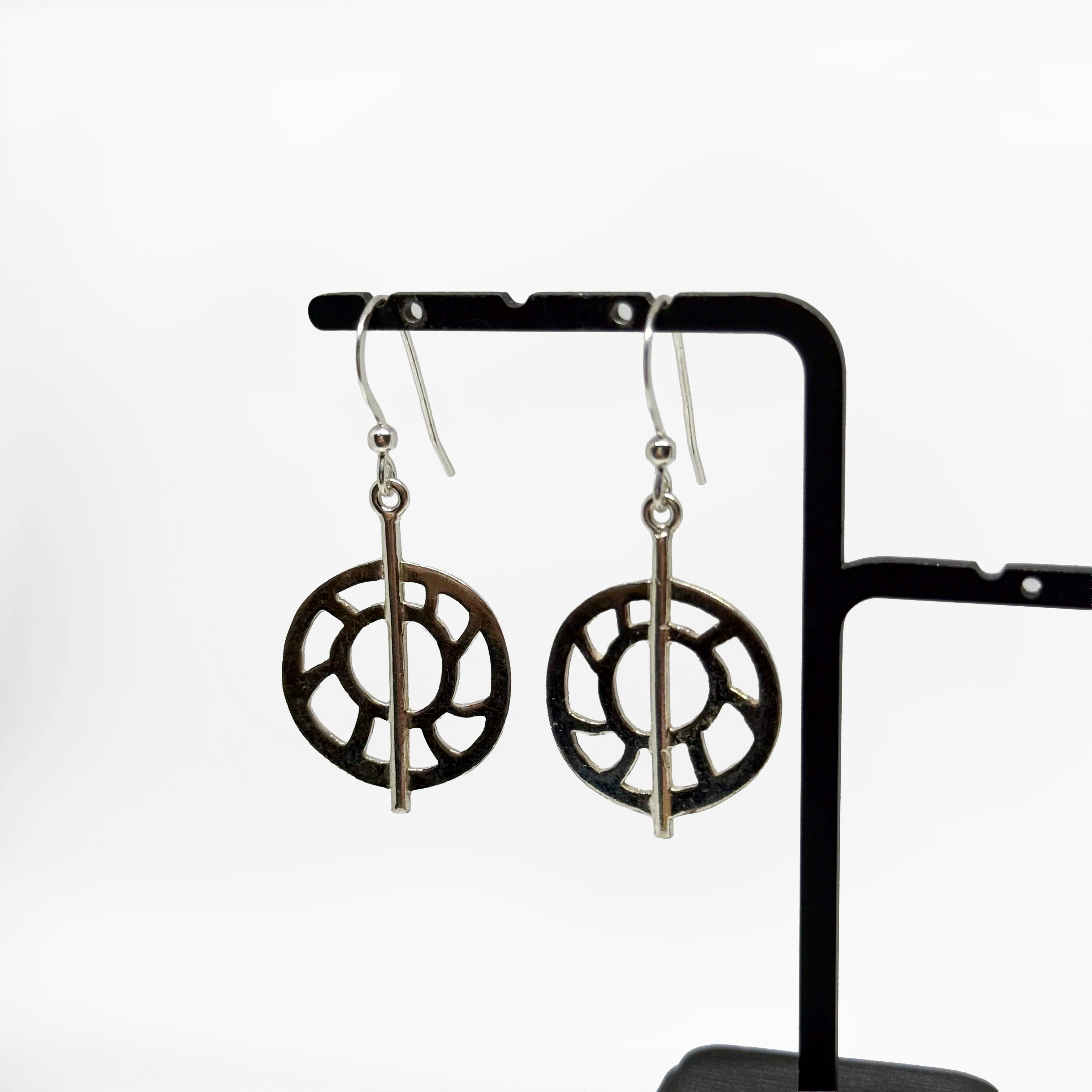 Taigakoru hopeiset Kuu korvakorut