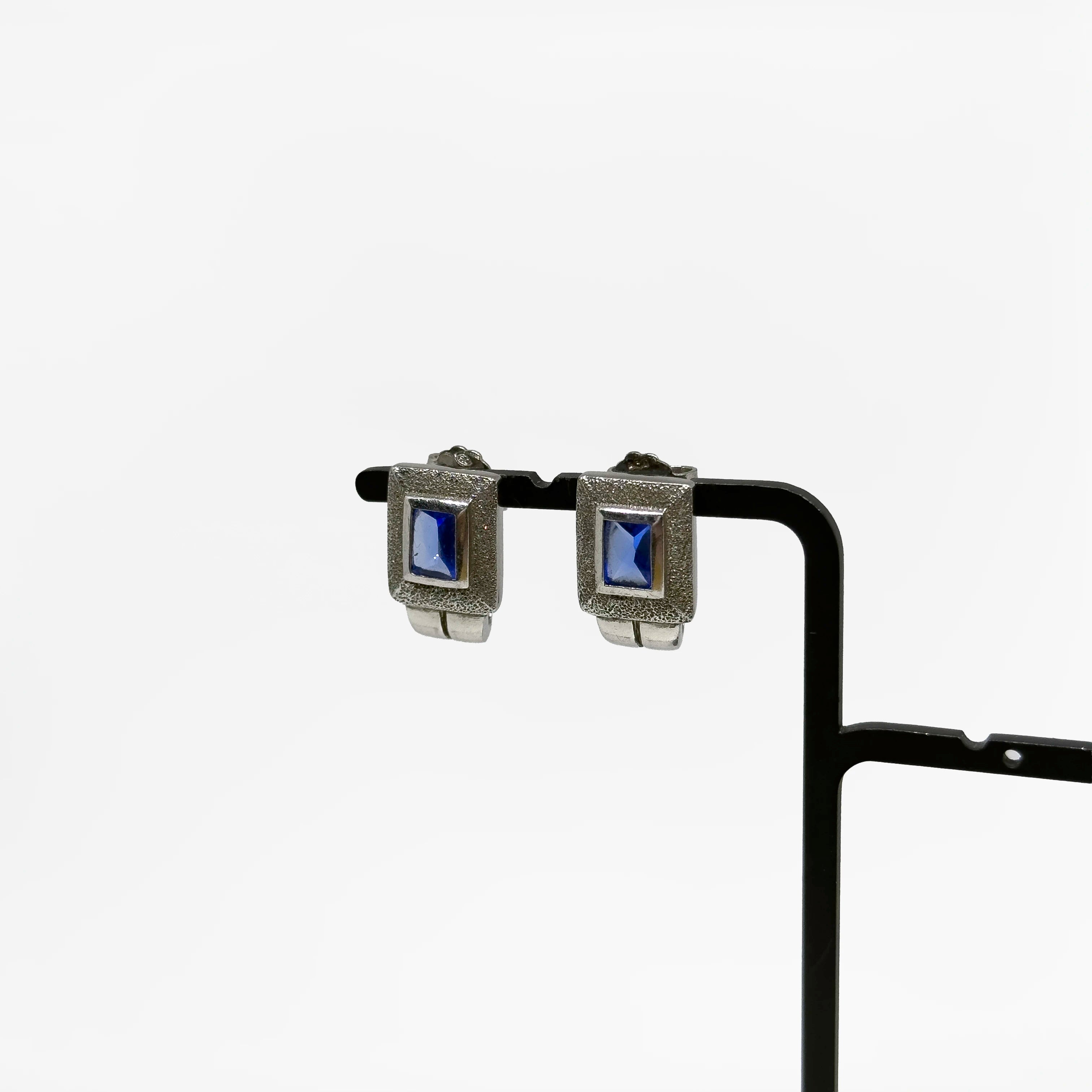 Hopeiset Zirkonia korvakorut