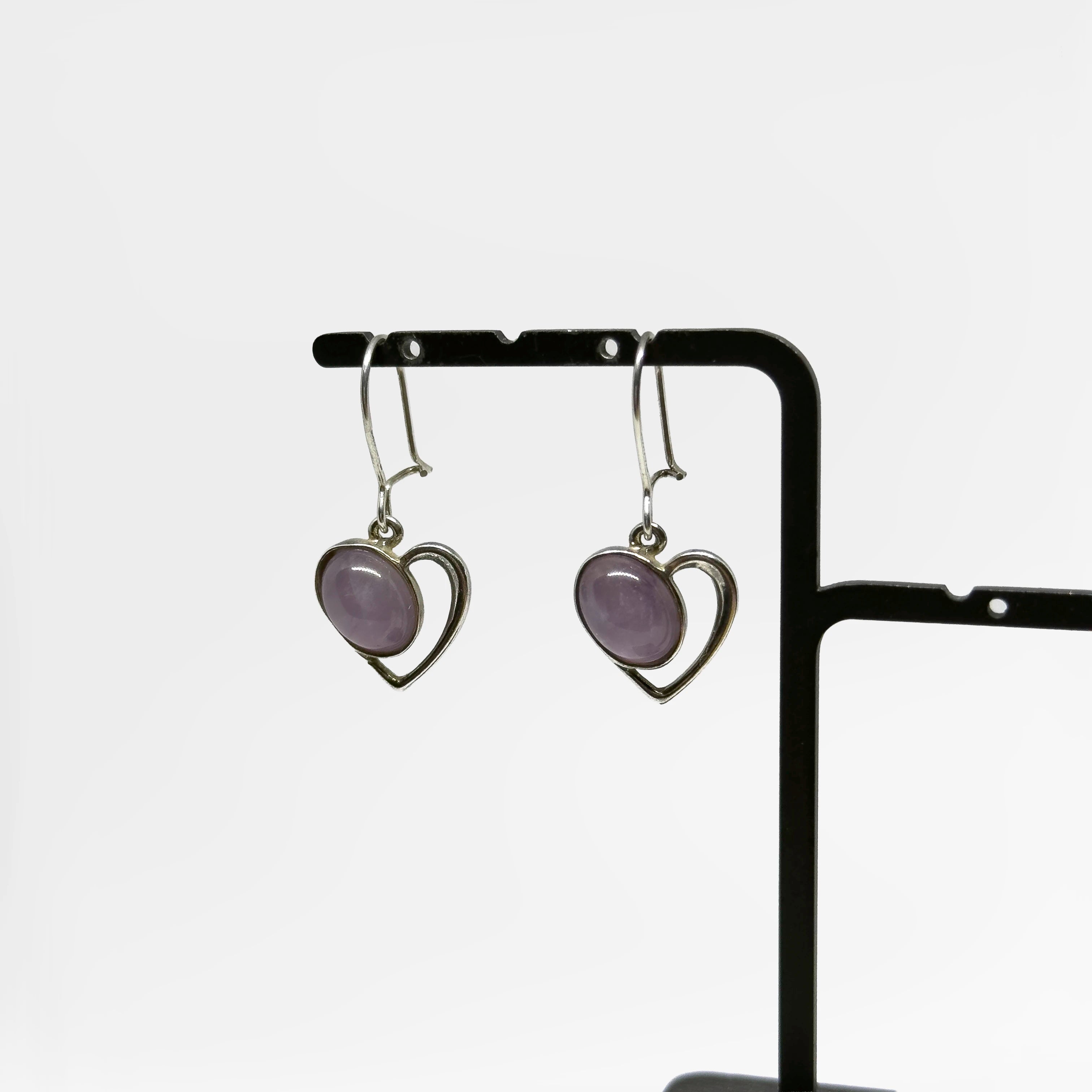 Hopeiset kotimaiset Ametisti korvakorut