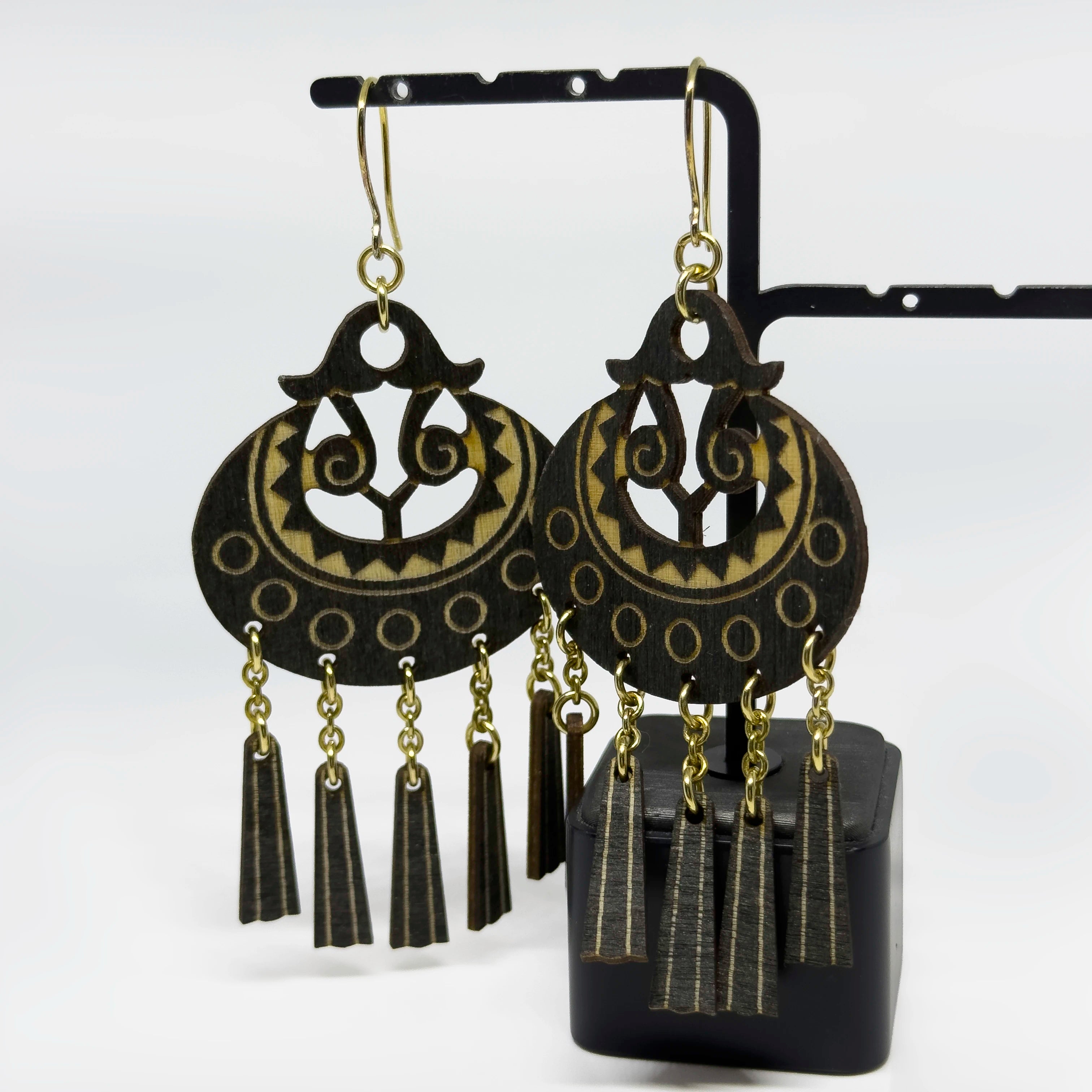 Kalevala Koru Vaneriset Kuutar korvakorut