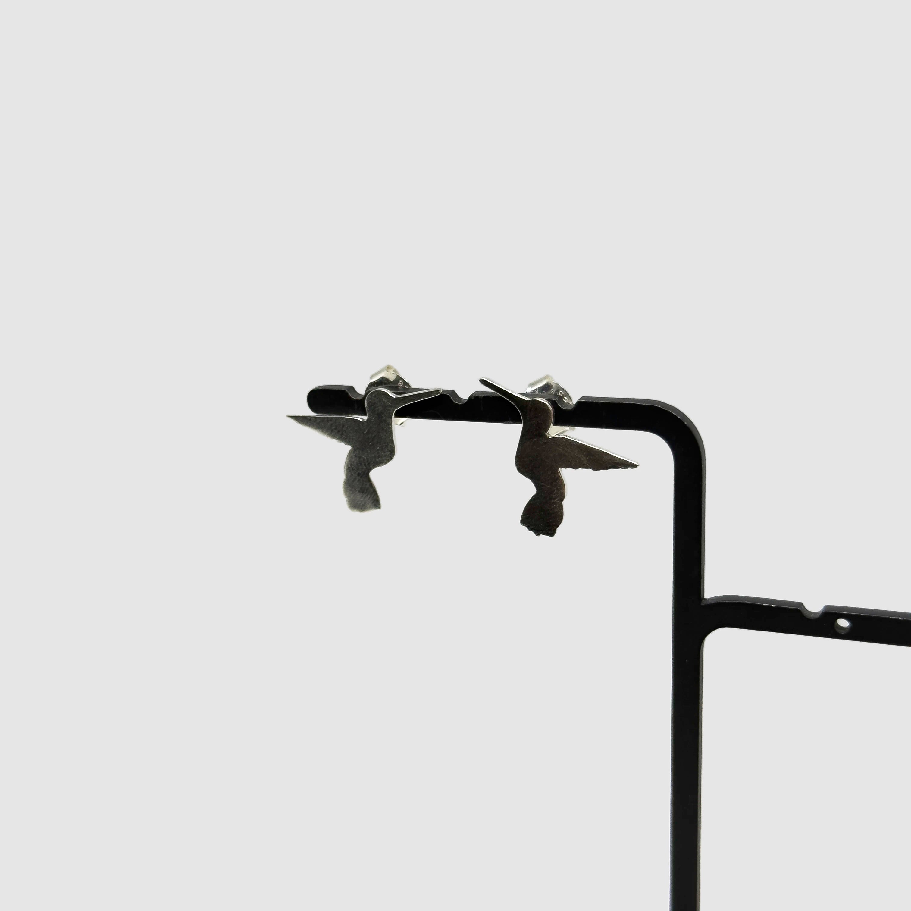 Hopeiset Kolibri korvakorut