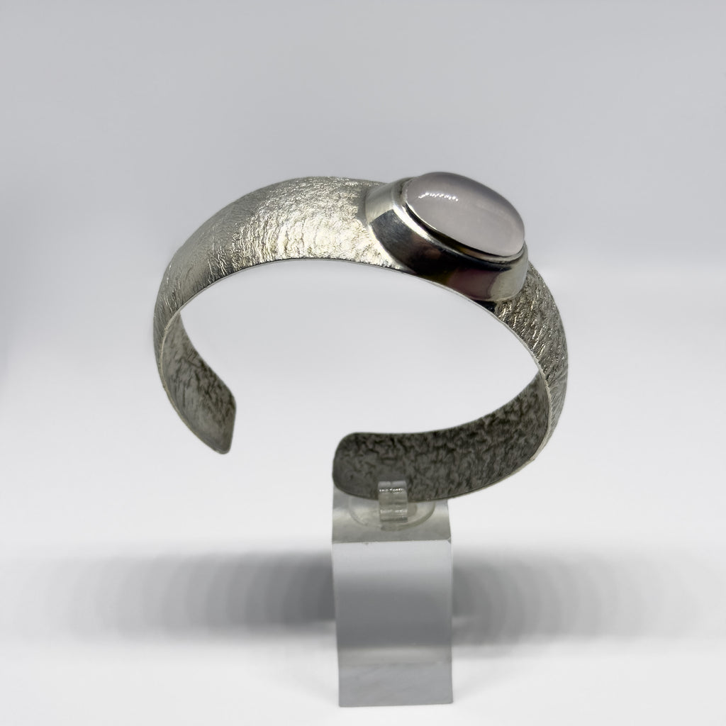 Turun Hopea hopeinen Ruusukvartsi rannekoru