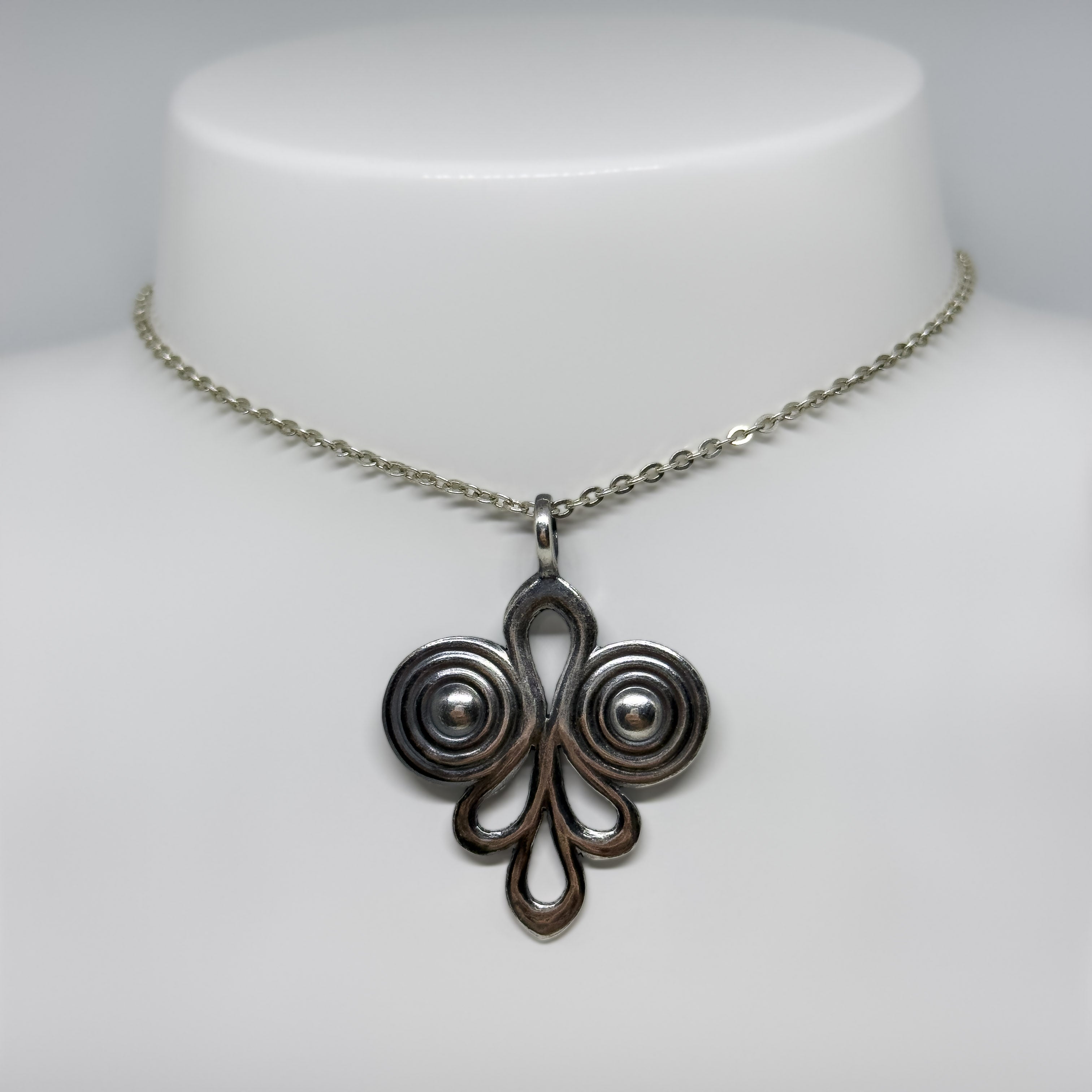 Kalevala Koru hopeinen Nokian riipus