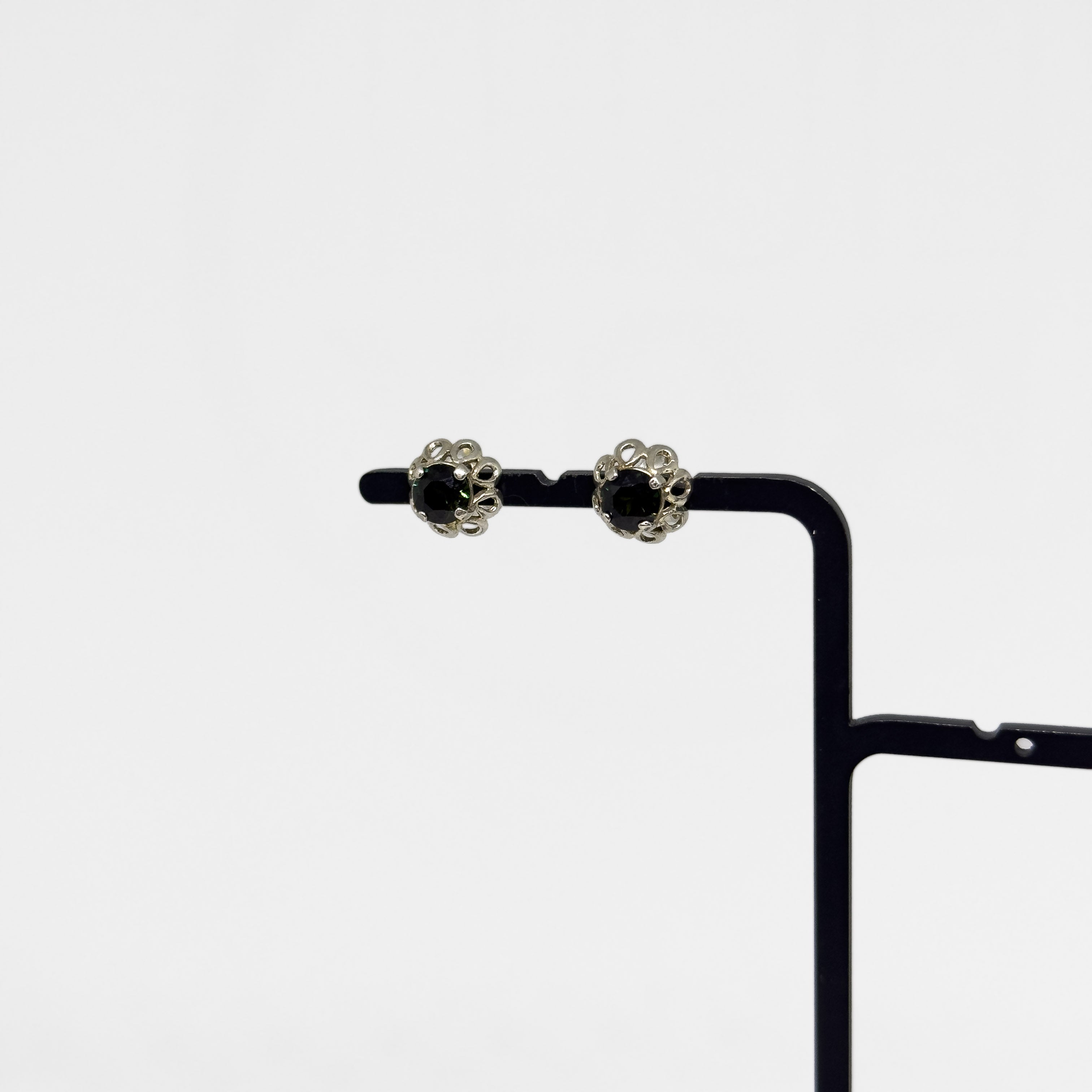 Hopeiset Zirkonia korvakorut