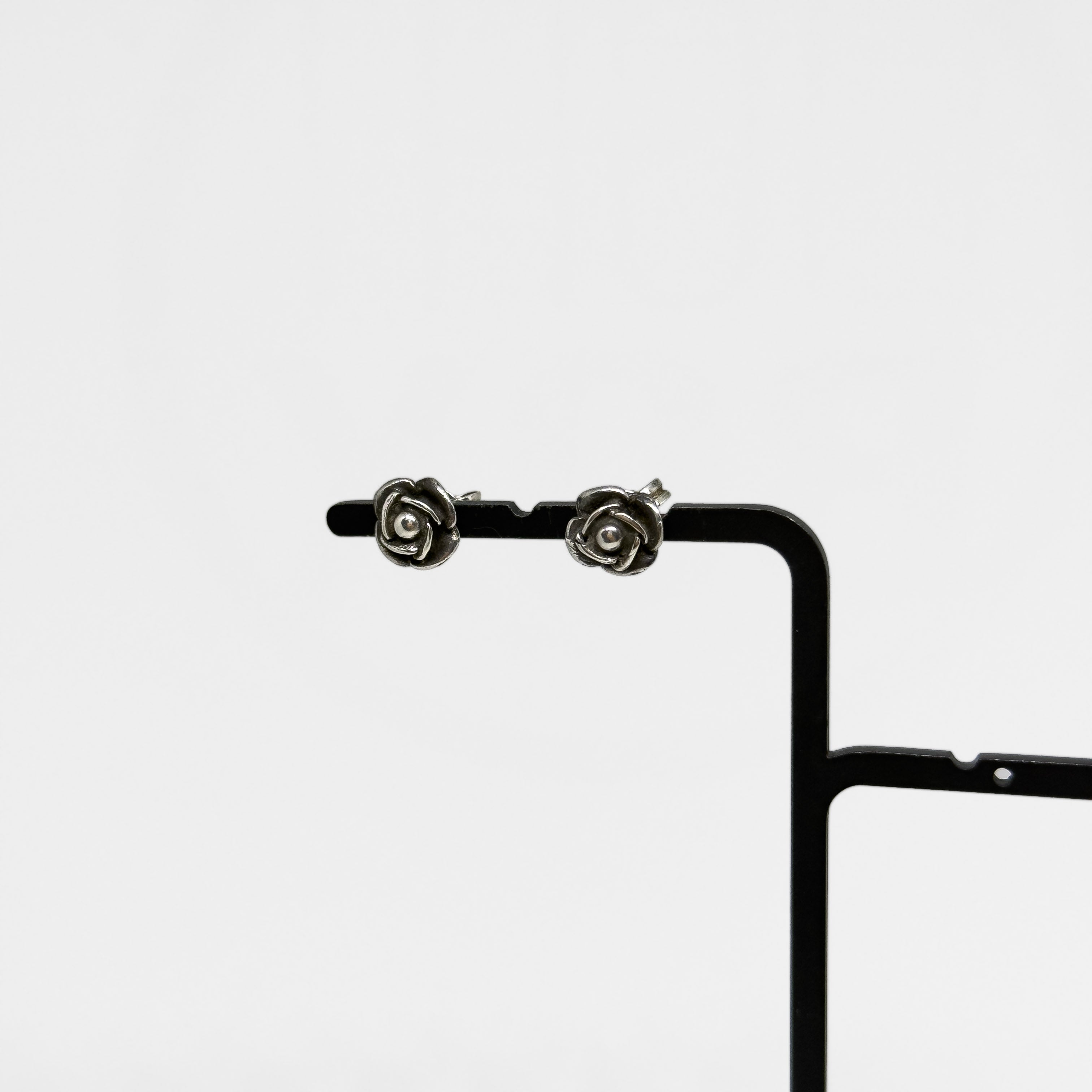 Kauno Mannonen hopeiset Ruusu korvakorut