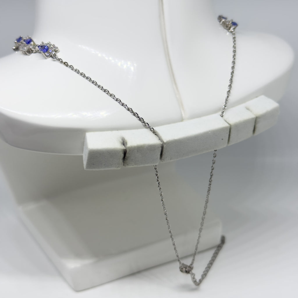 Hopeinen Tansaniitti & Kristalli kaulakoru