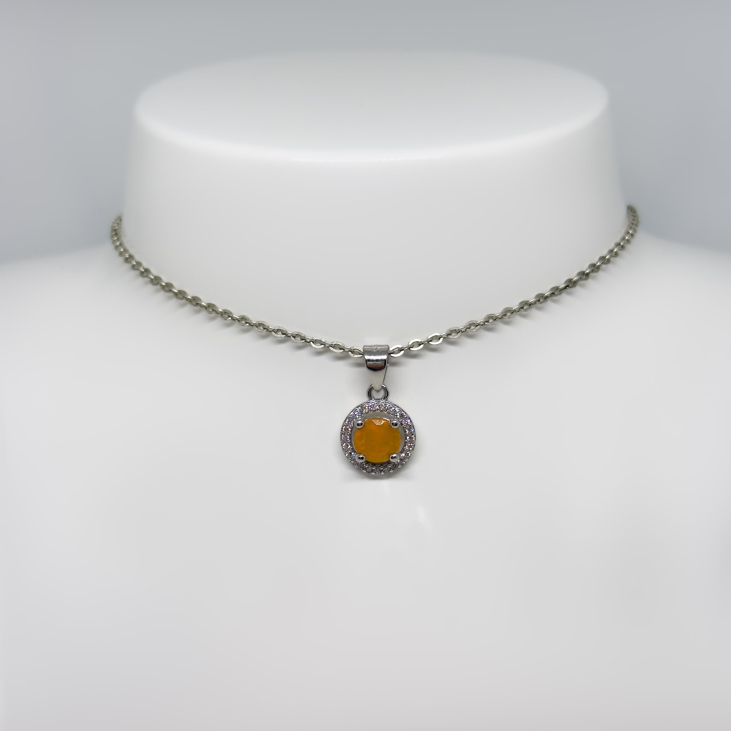 Hopeinen Tuliopaali & Kristalli riipus