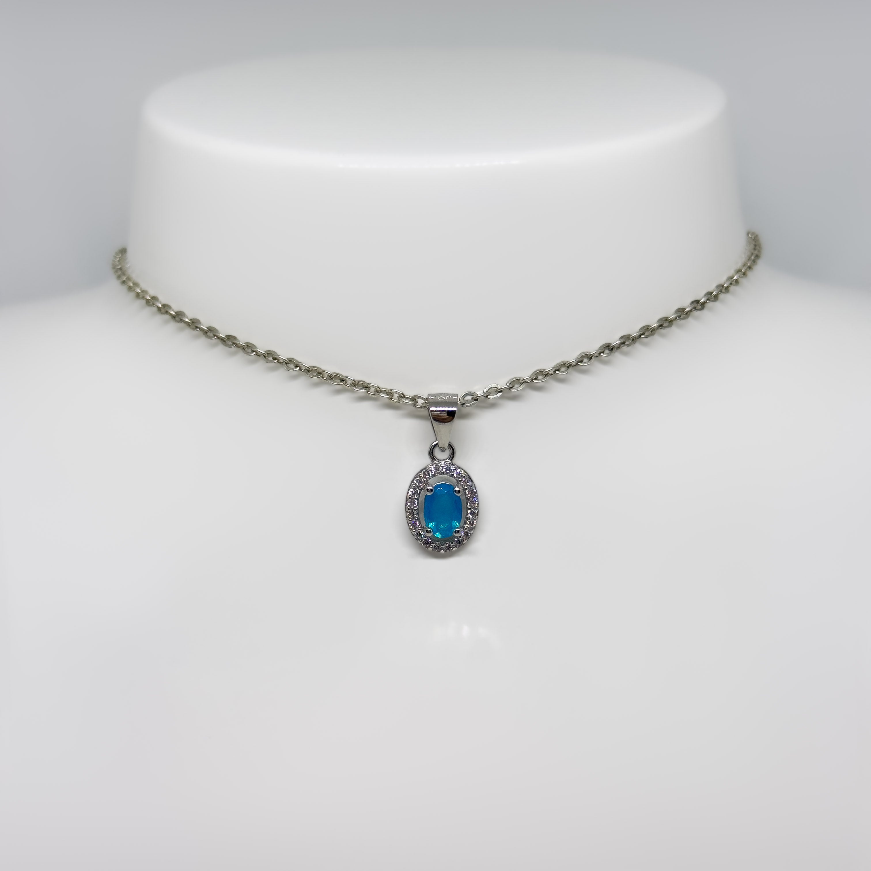 Hopeinen Etiopian Opaali & Kristalli riipus