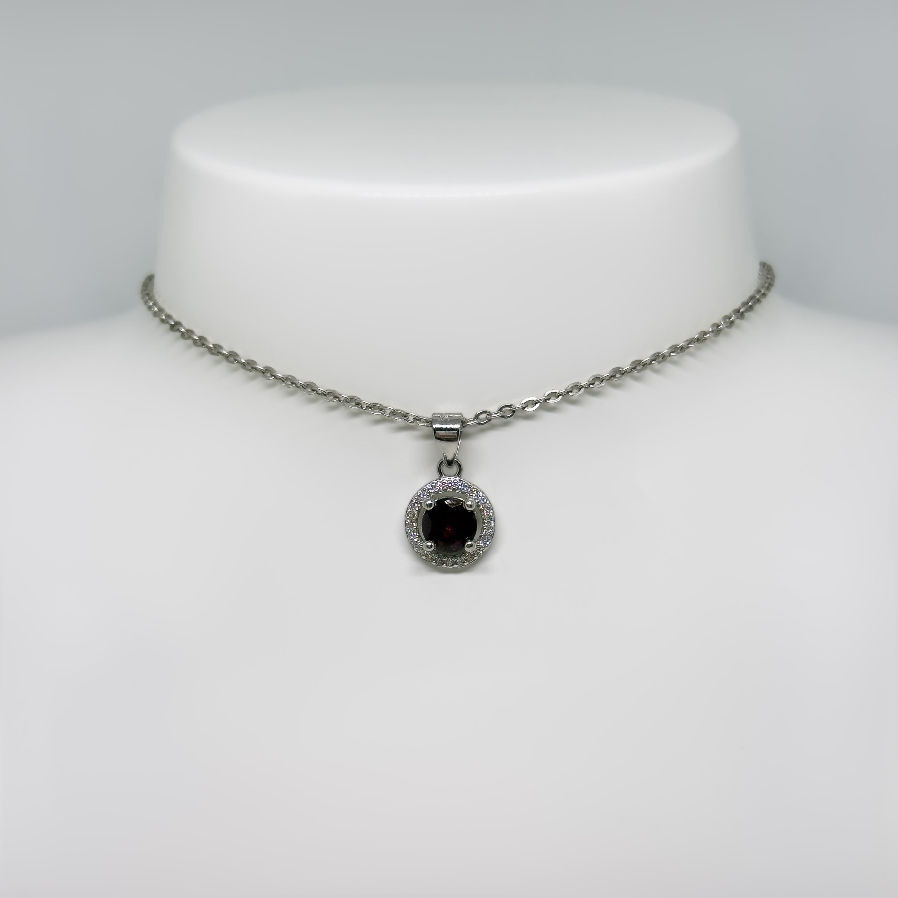 Hopeinen Rhodoliitti & Kristalli riipus