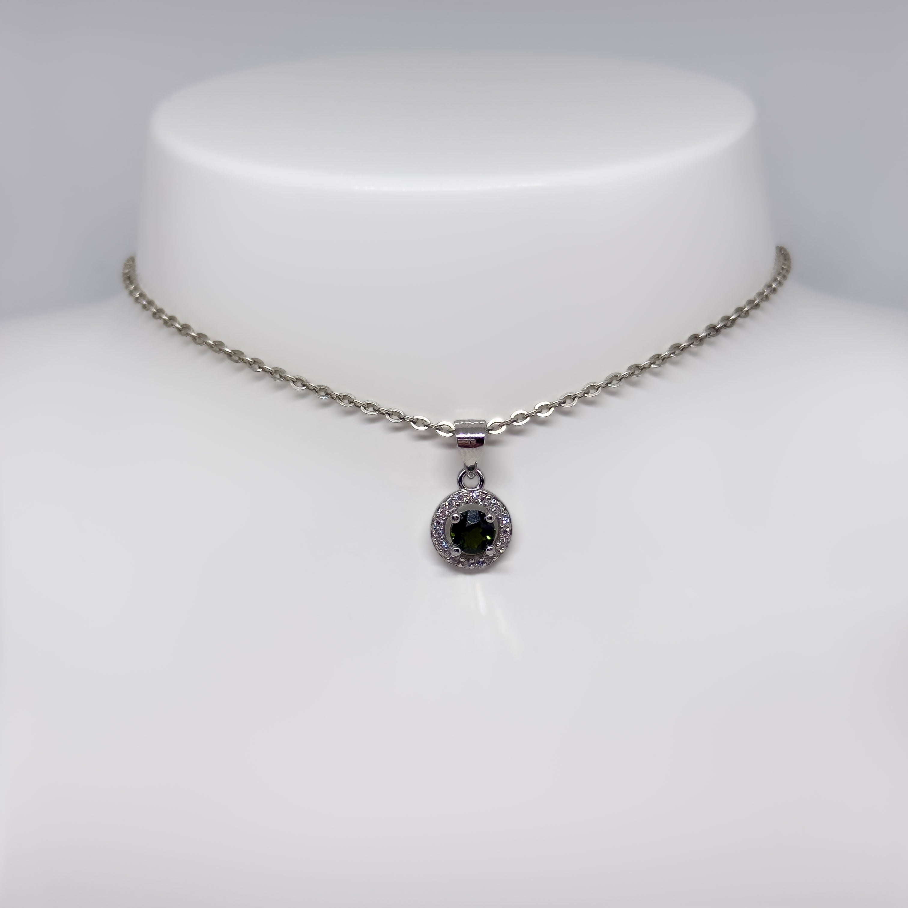 Hopeinen Turmaliini & Kristalli riipus