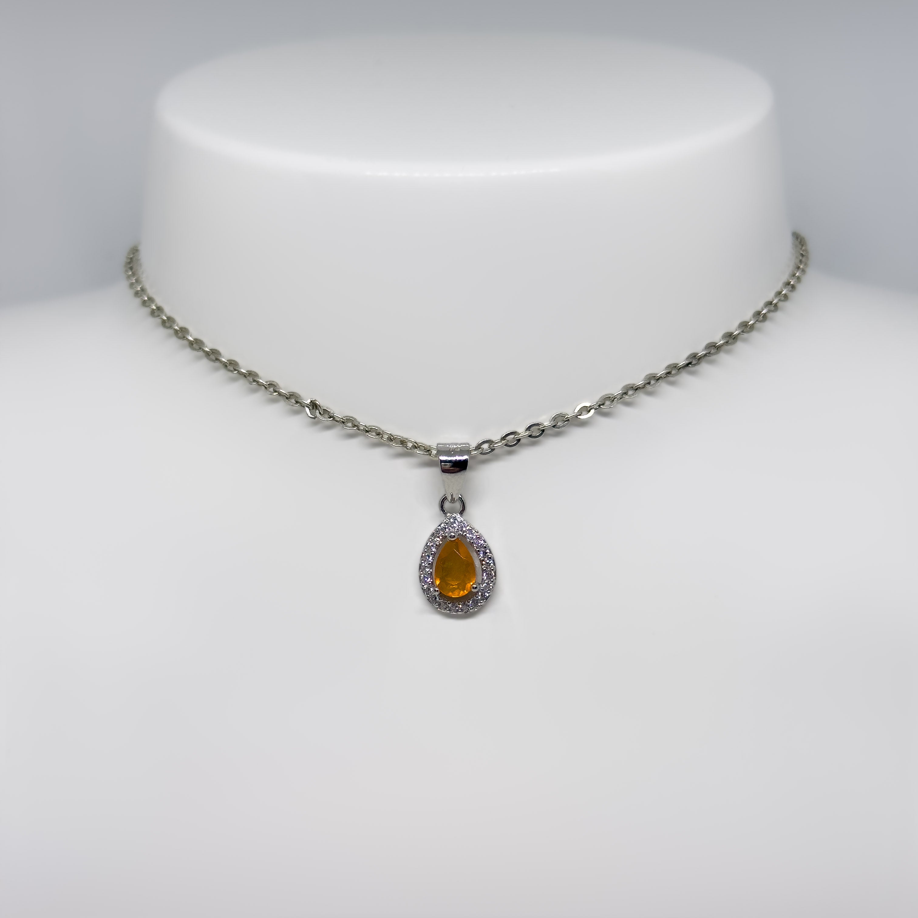 Hopeinen Tuliopaali & Kristalli riipus