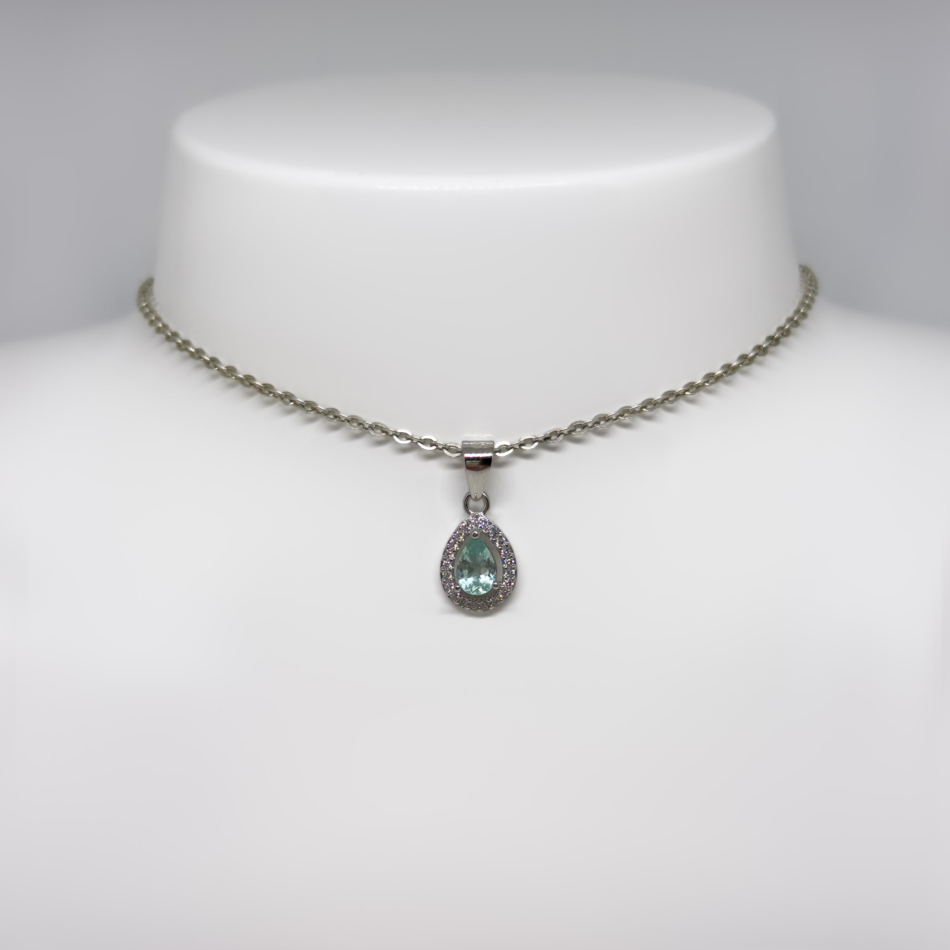 Hopeinen Akvamariini & Kristalli Kyynel riipus