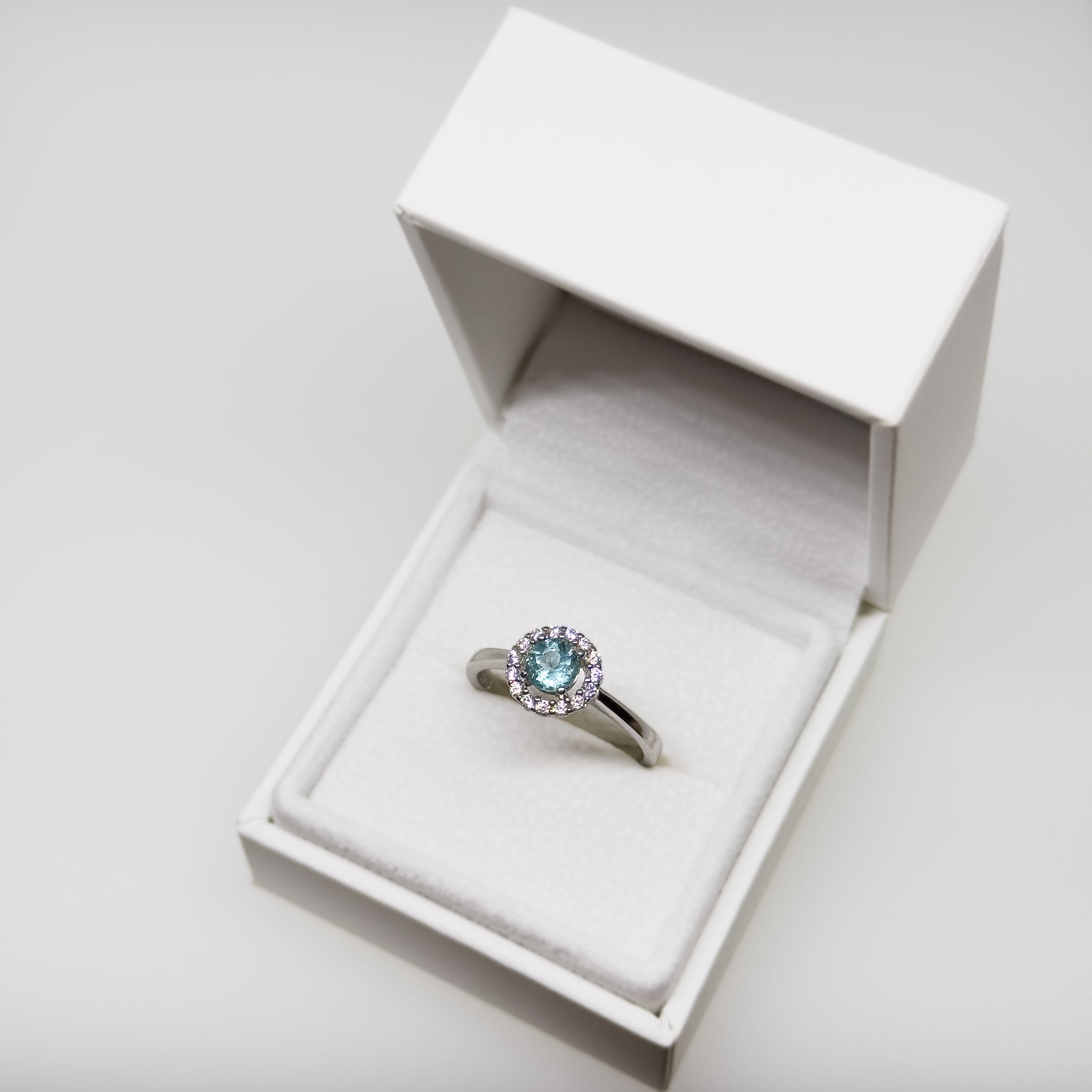 Hopeinen Akvamariini & Kristalli sormus, koko 18