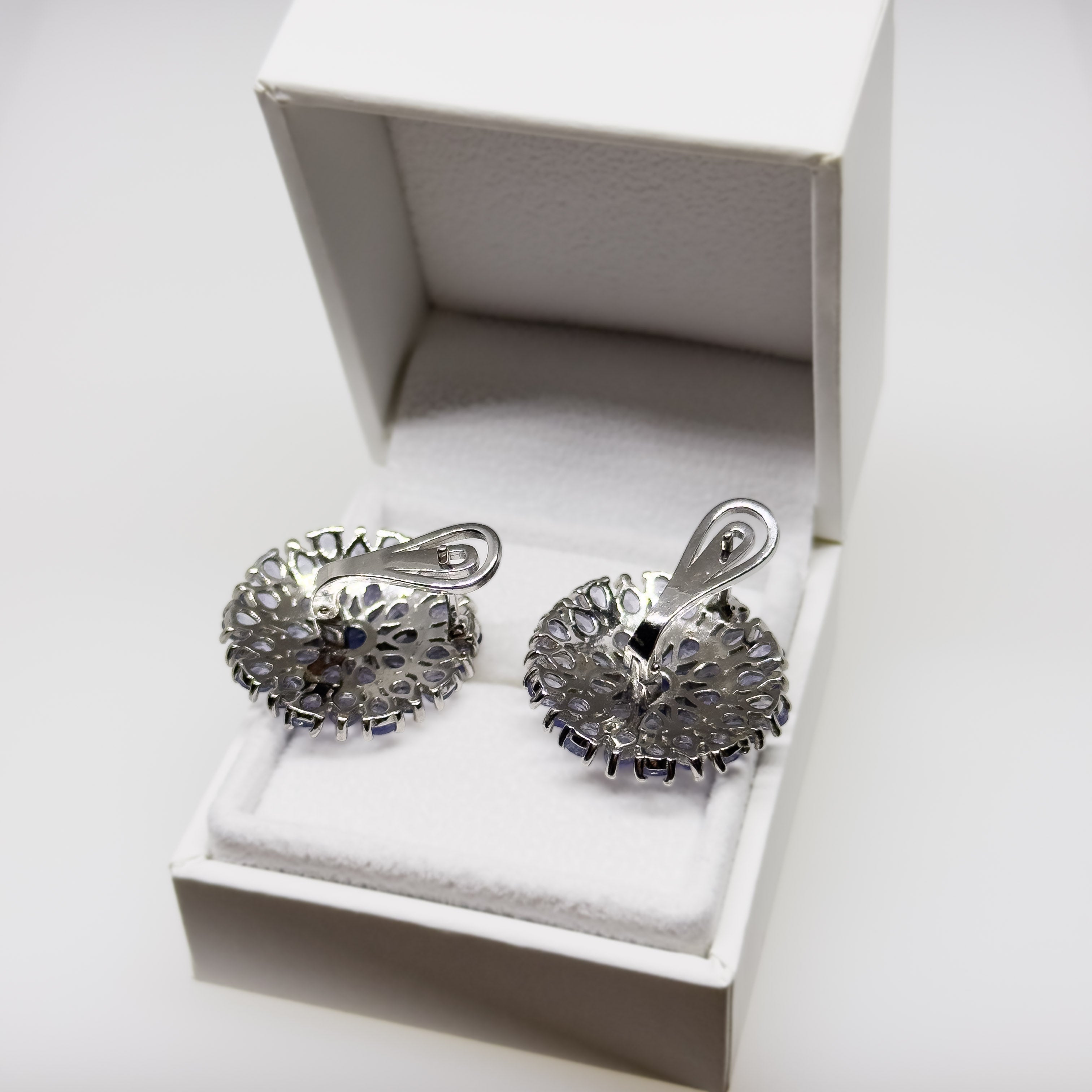 Hopeiset Tansaniitti korvakorut