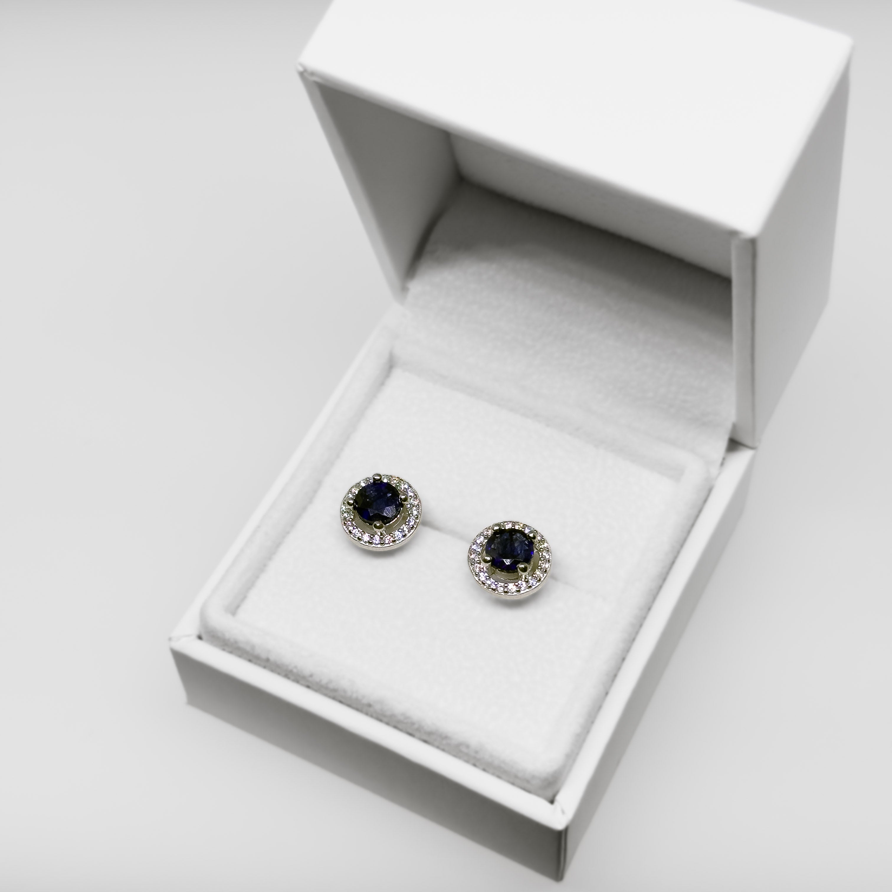 Hopeiset Sinisafiiri & Kristalli korvakorut