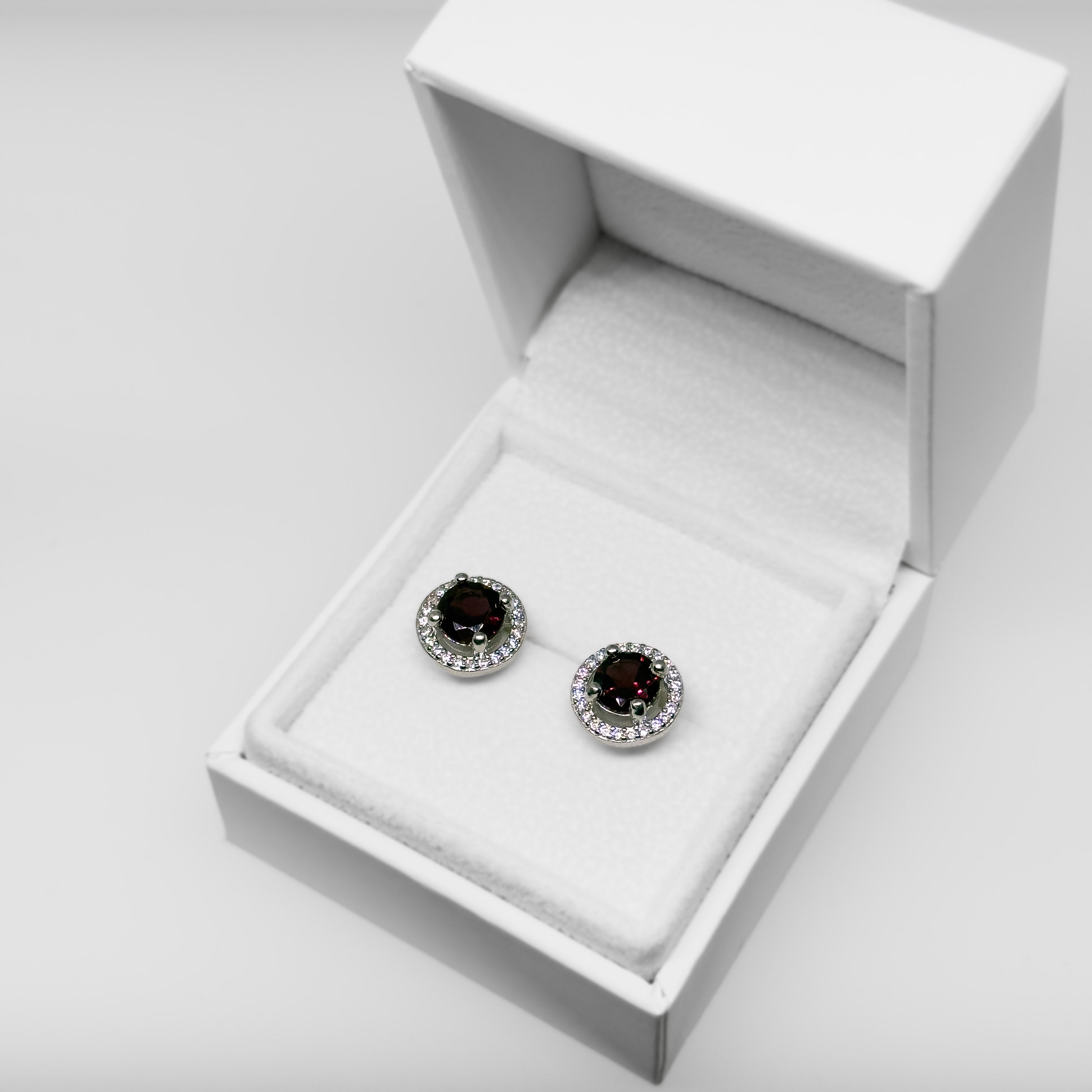 Hopeiset Rhodoliitti & Kristalli korvakorut