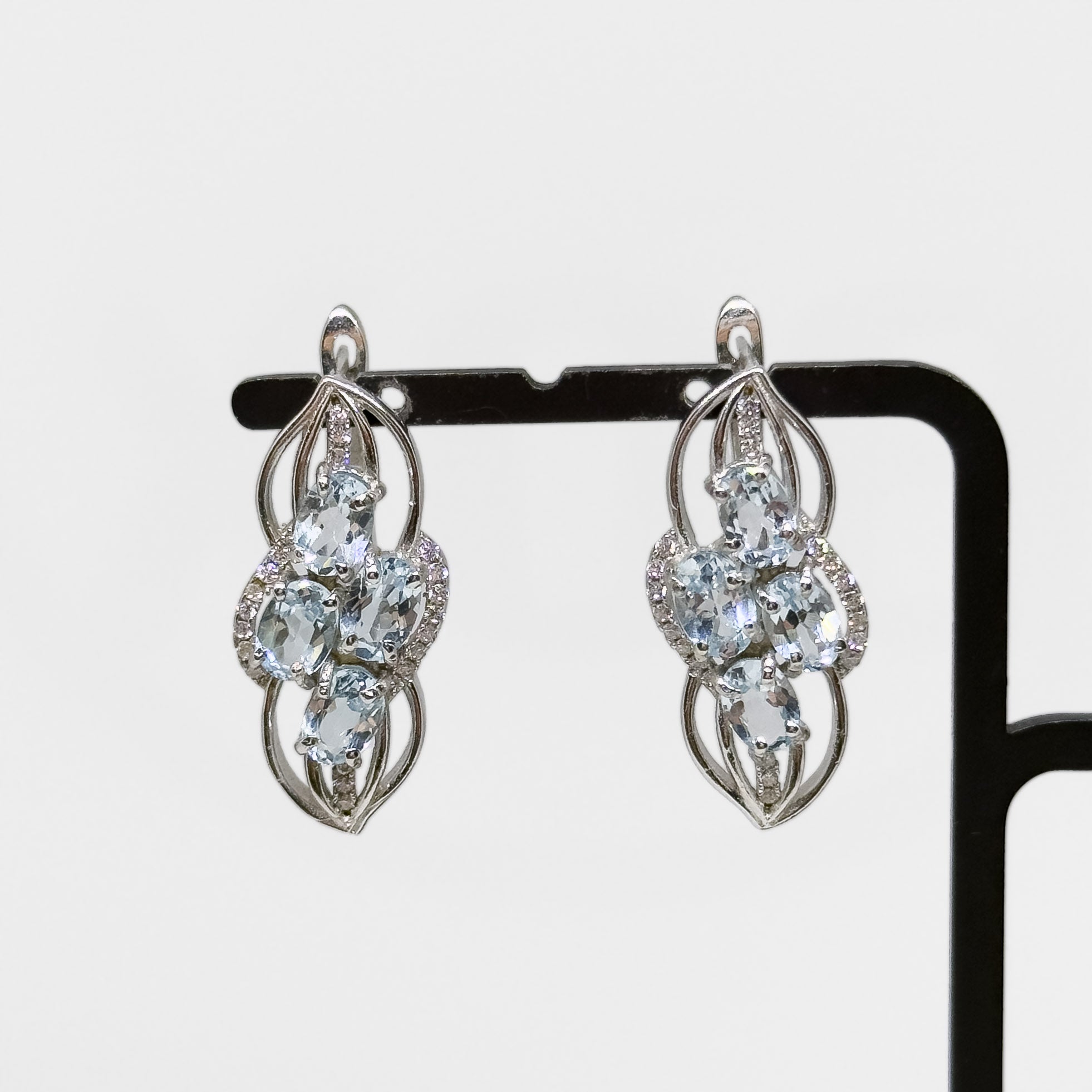 Hopeiset Topaasi & Kristalli korvakorut