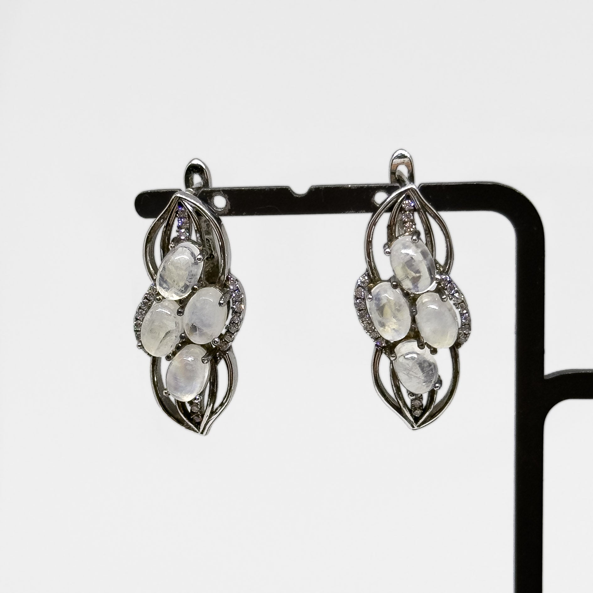 Hopeiset Kuukivi & Kristalli korvakorut