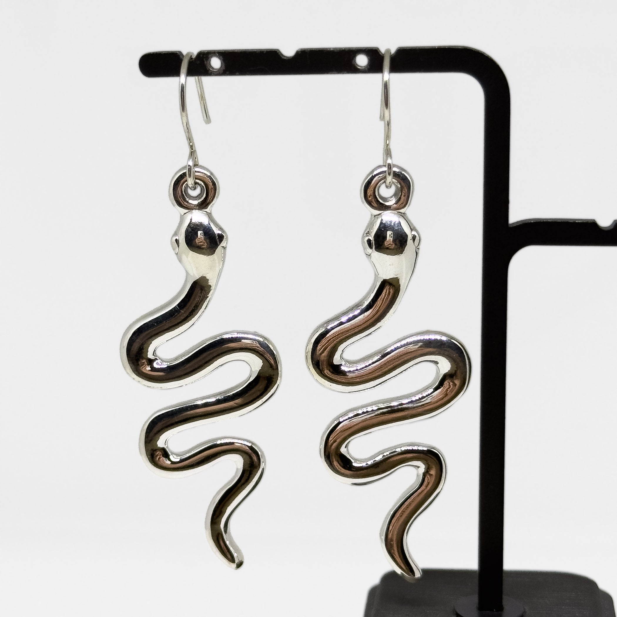 Hopeiset Käärme korvakorut