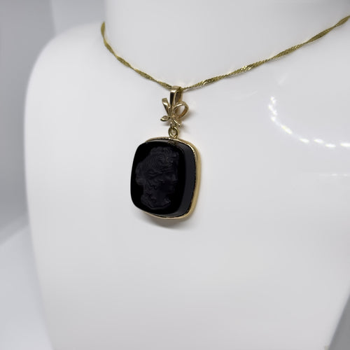 14K Keltakultainen riipus