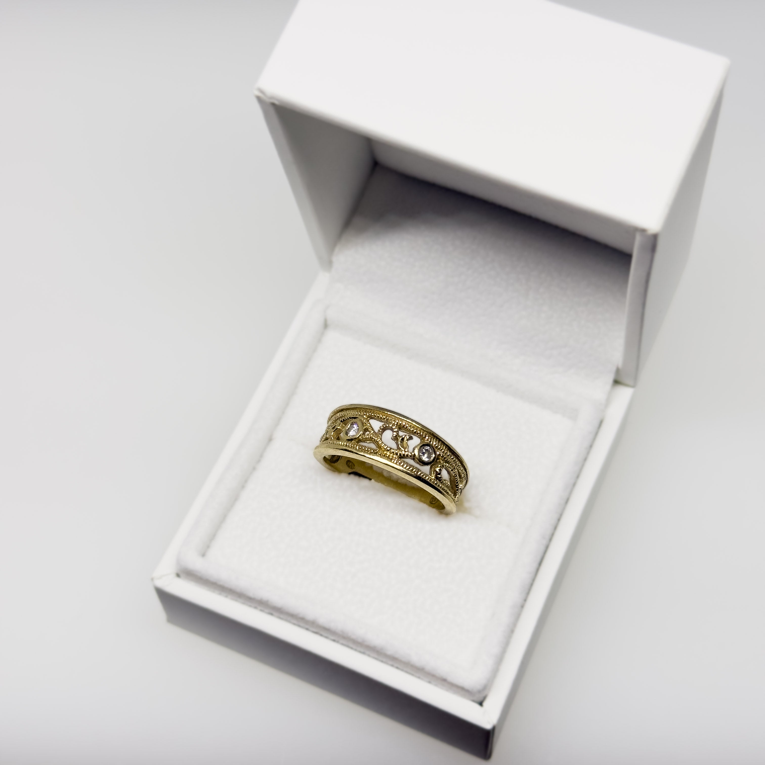 14K Keltakultainen 0,10ct Timanttisormus