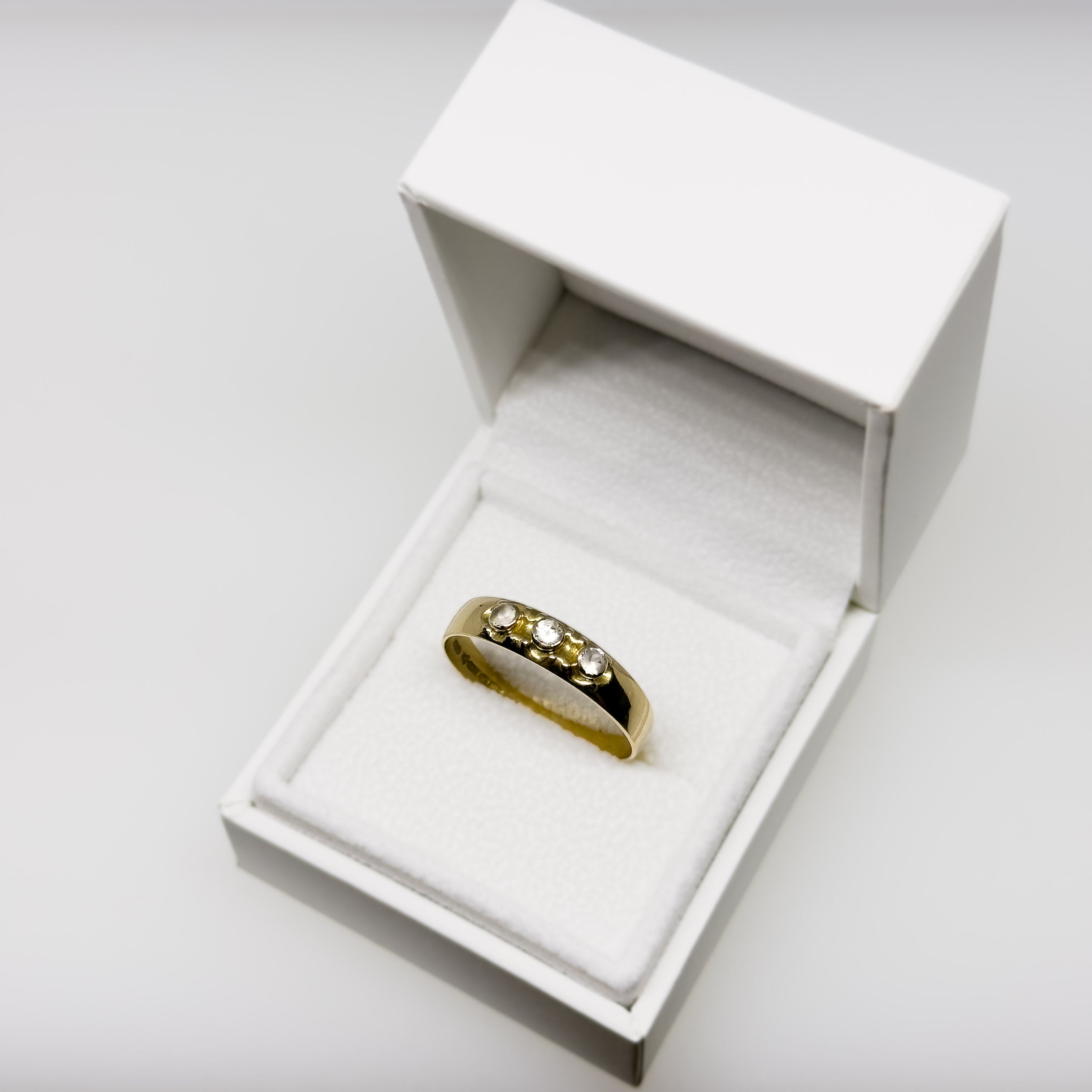 Kai Korpinen 14K Keltakultainen Zirkonia sormus