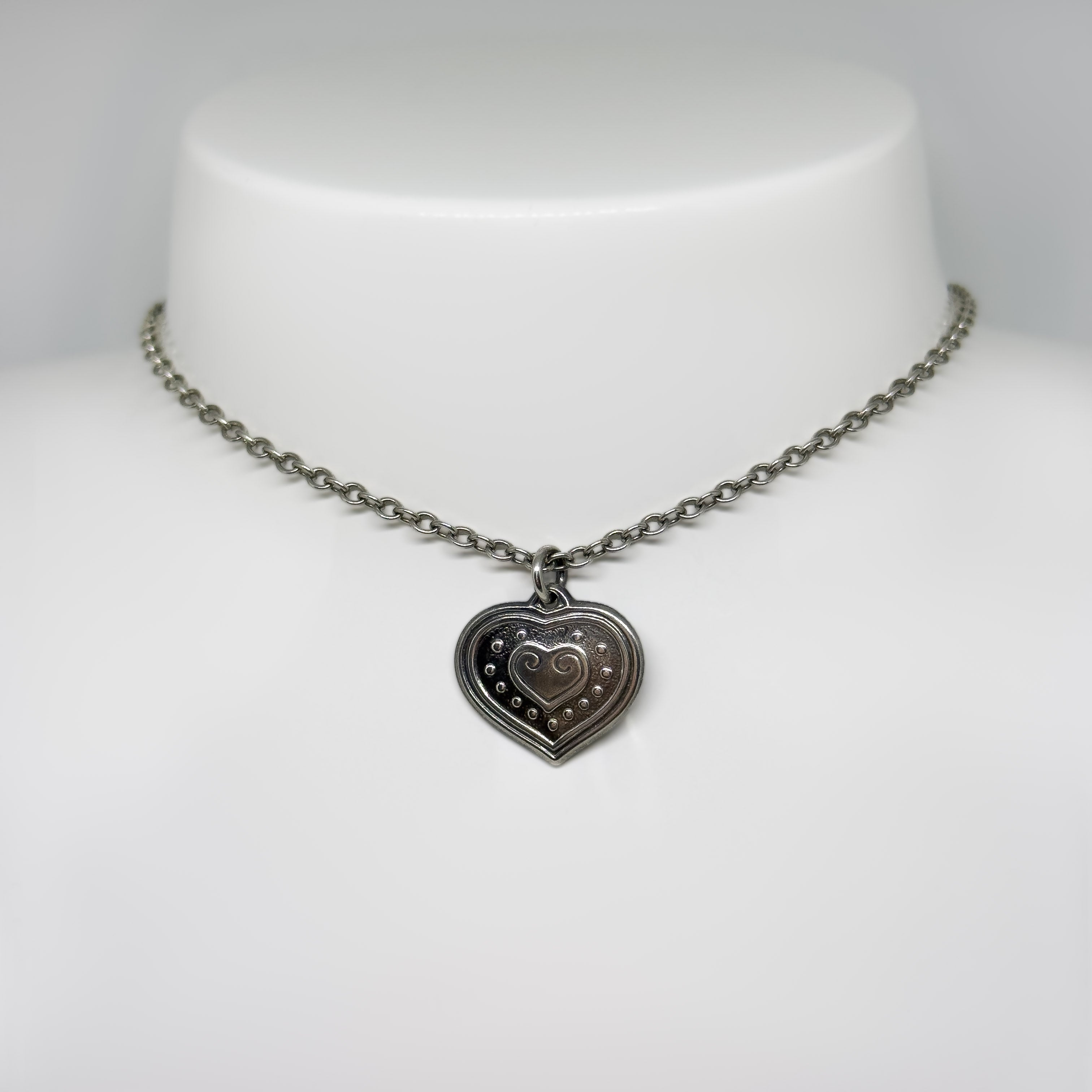 Kalevala Koru hopeinen Euran Sydän kaulakoru