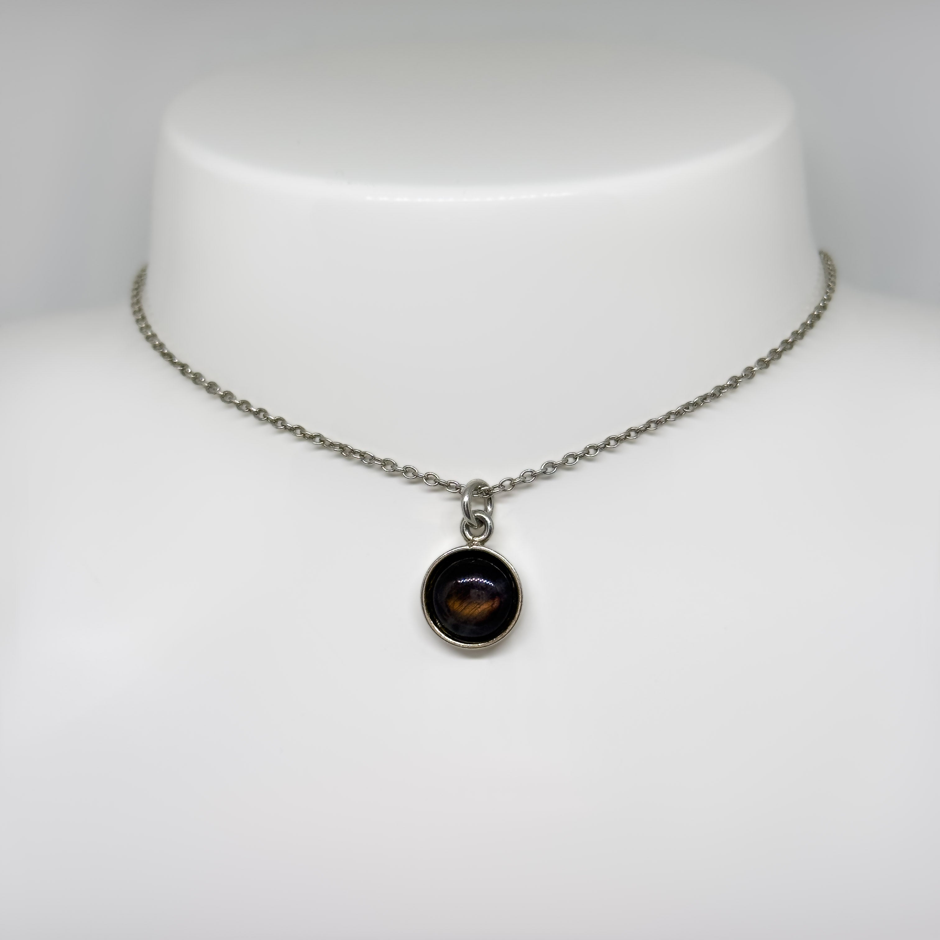 Kalevala Koru hopeinen Spektroliitti kaulakoru