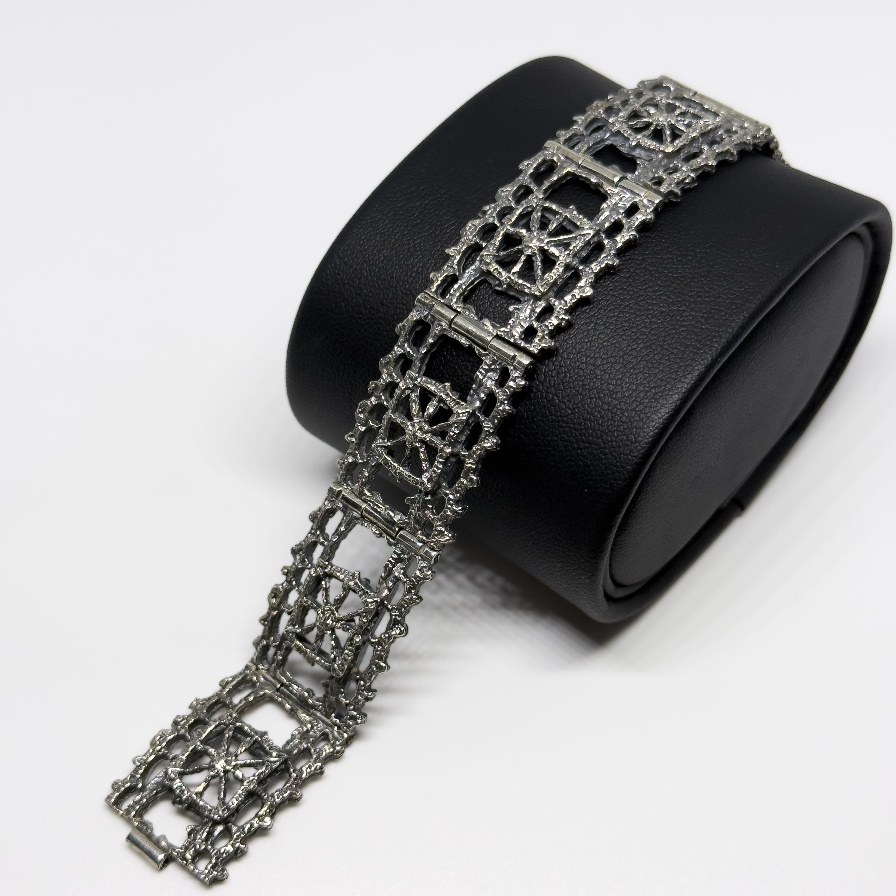 Pentti Sarpaneva hopeinen Pitsi rannekoru 18.5cm